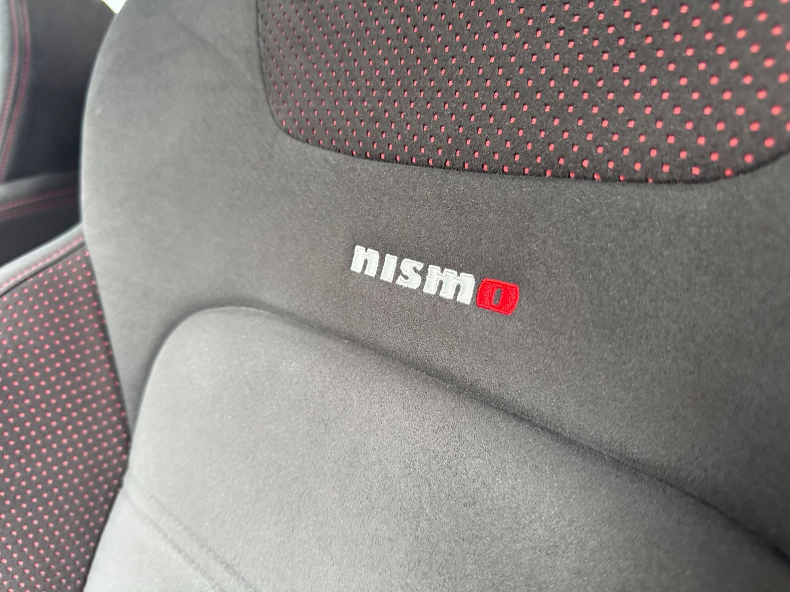 Fahrzeugabbildung Nissan JUKE NISMO RS*NAVI*SCHALTER*TOP