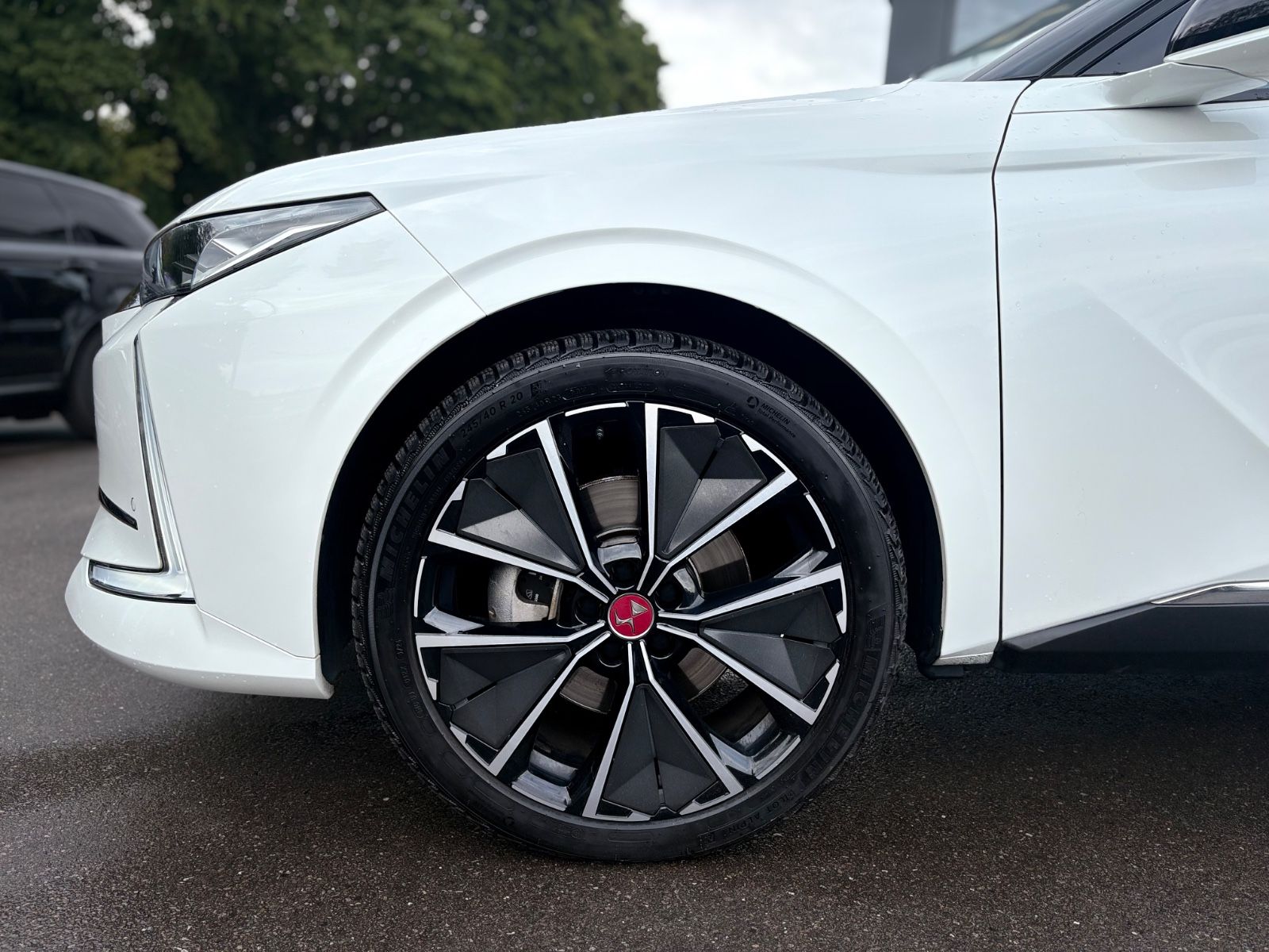 Fahrzeugabbildung DS Automobiles DS4  PERFORMANCE LINE +ALCANTARA*LED*PANORAMA*