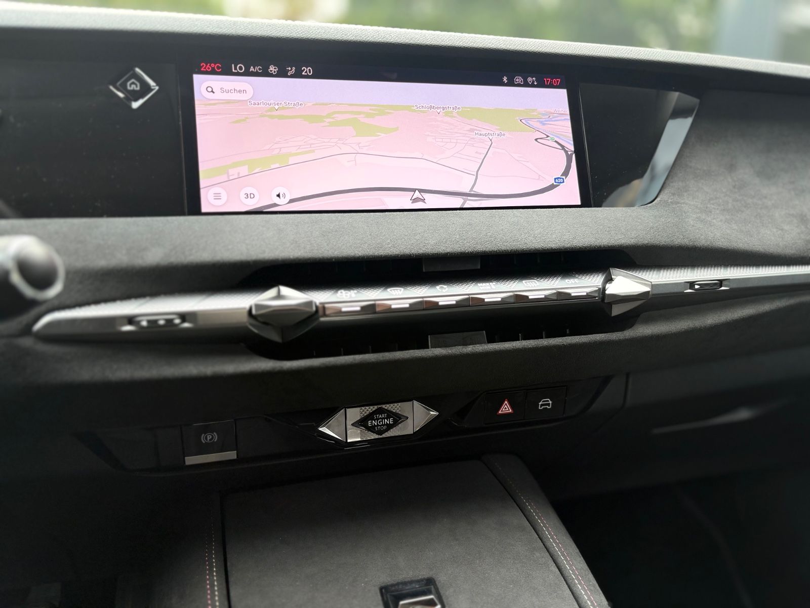Fahrzeugabbildung DS Automobiles DS4  PERFORMANCE LINE +ALCANTARA*LED*PANORAMA*