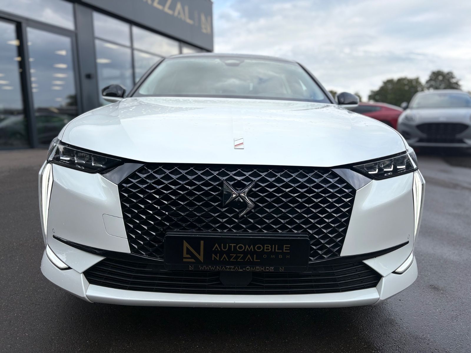 Fahrzeugabbildung DS Automobiles DS4  PERFORMANCE LINE +ALCANTARA*LED*PANORAMA*