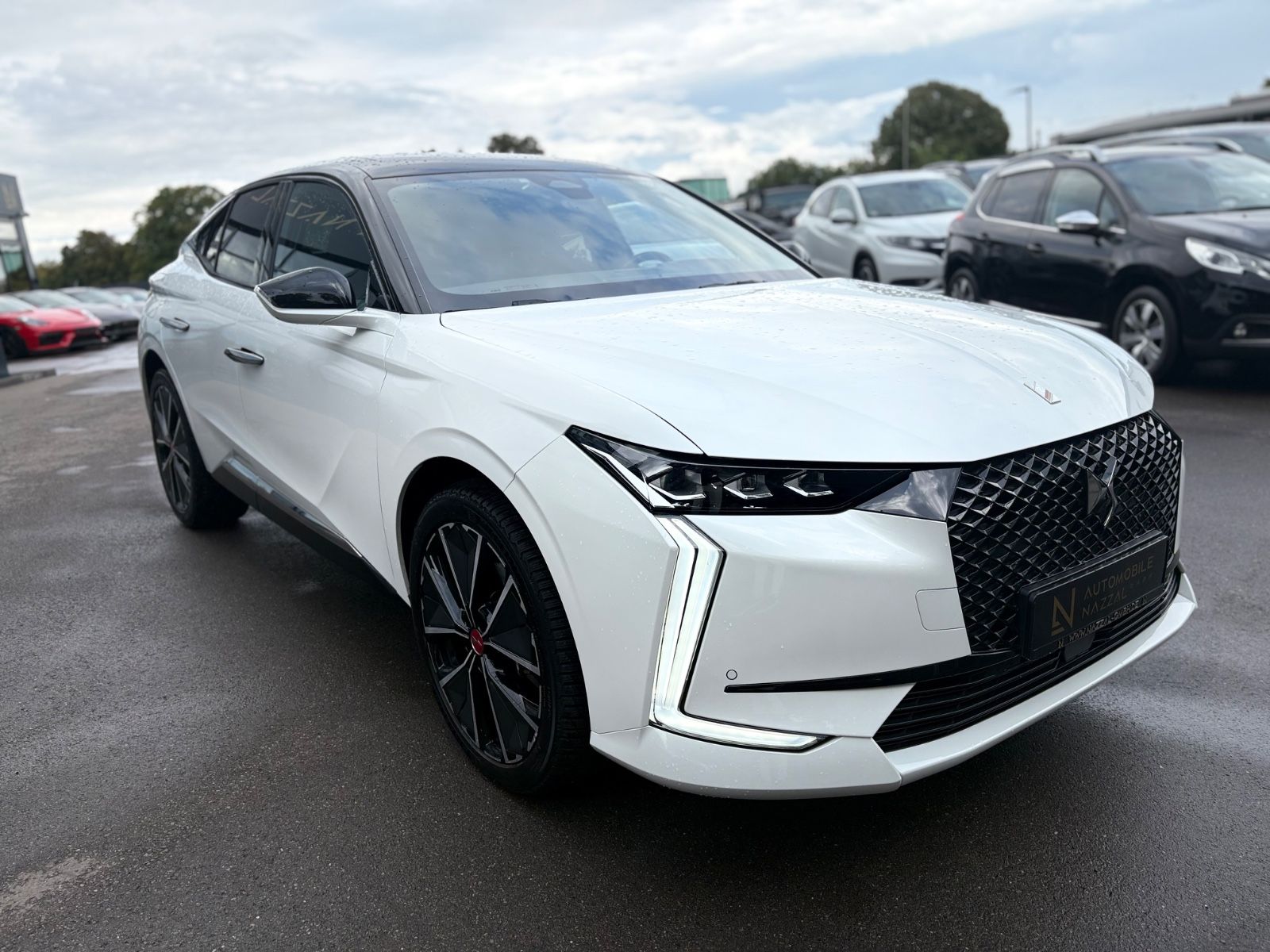 Fahrzeugabbildung DS Automobiles DS4  PERFORMANCE LINE +ALCANTARA*LED*PANORAMA*