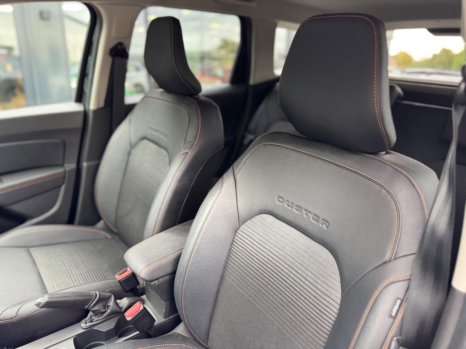 Fahrzeugabbildung Dacia DUSTER II EXTREME*VOLL-LED*TEILLEDER*LPG*