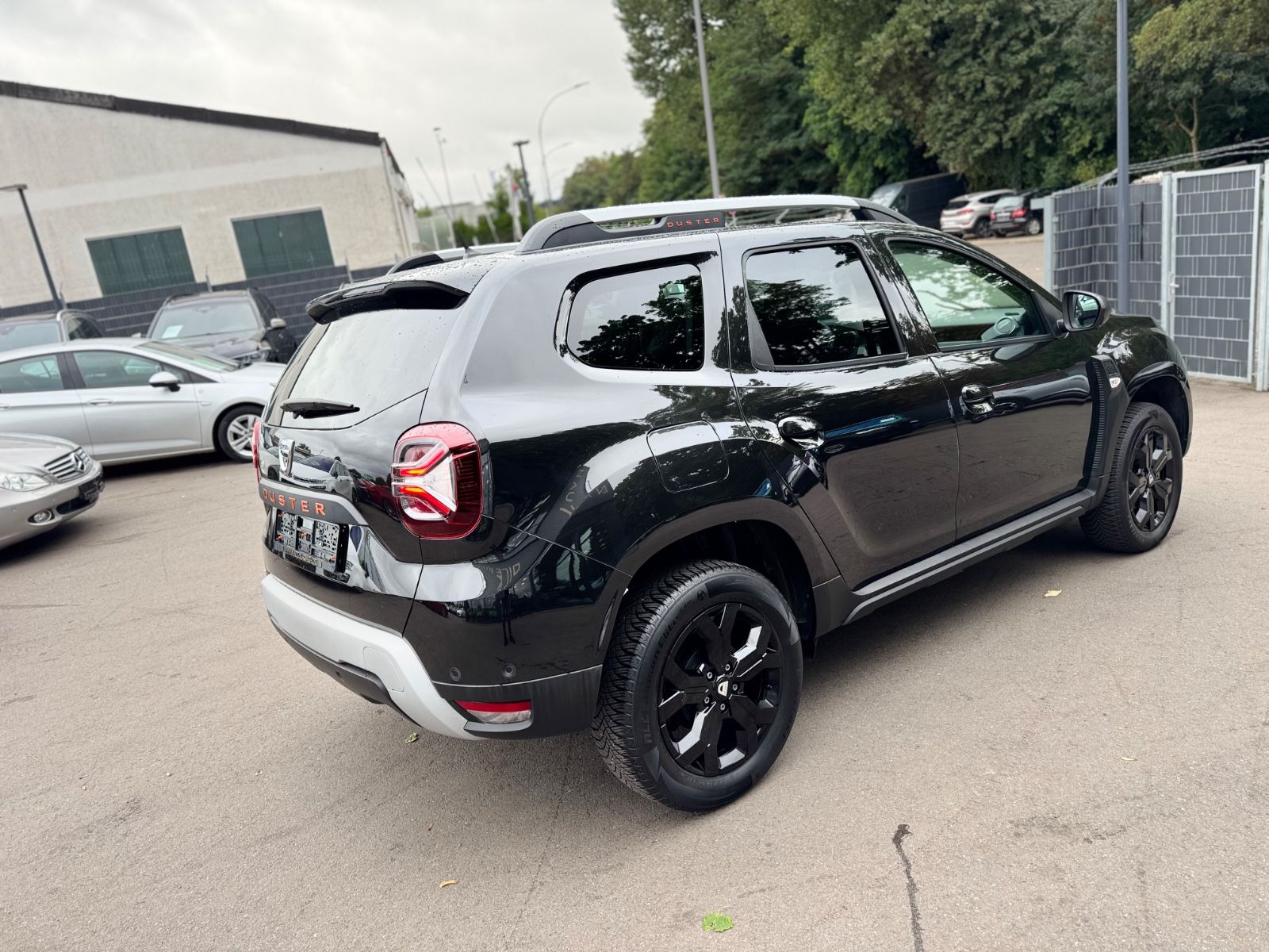 Fahrzeugabbildung Dacia DUSTER II EXTREME*VOLL-LED*TEILLEDER*LPG*