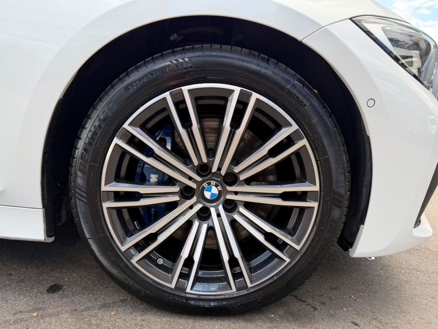 Fahrzeugabbildung BMW 330i xDRIVE TOURING M SPORT *360°*SHZ*LED*H/K*