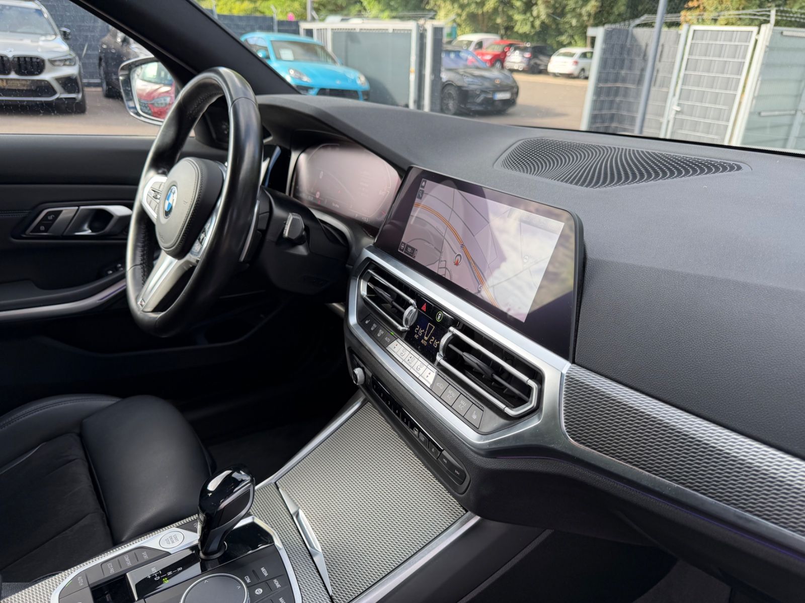 Fahrzeugabbildung BMW 330i xDRIVE TOURING M SPORT *360°*SHZ*LED*H/K*