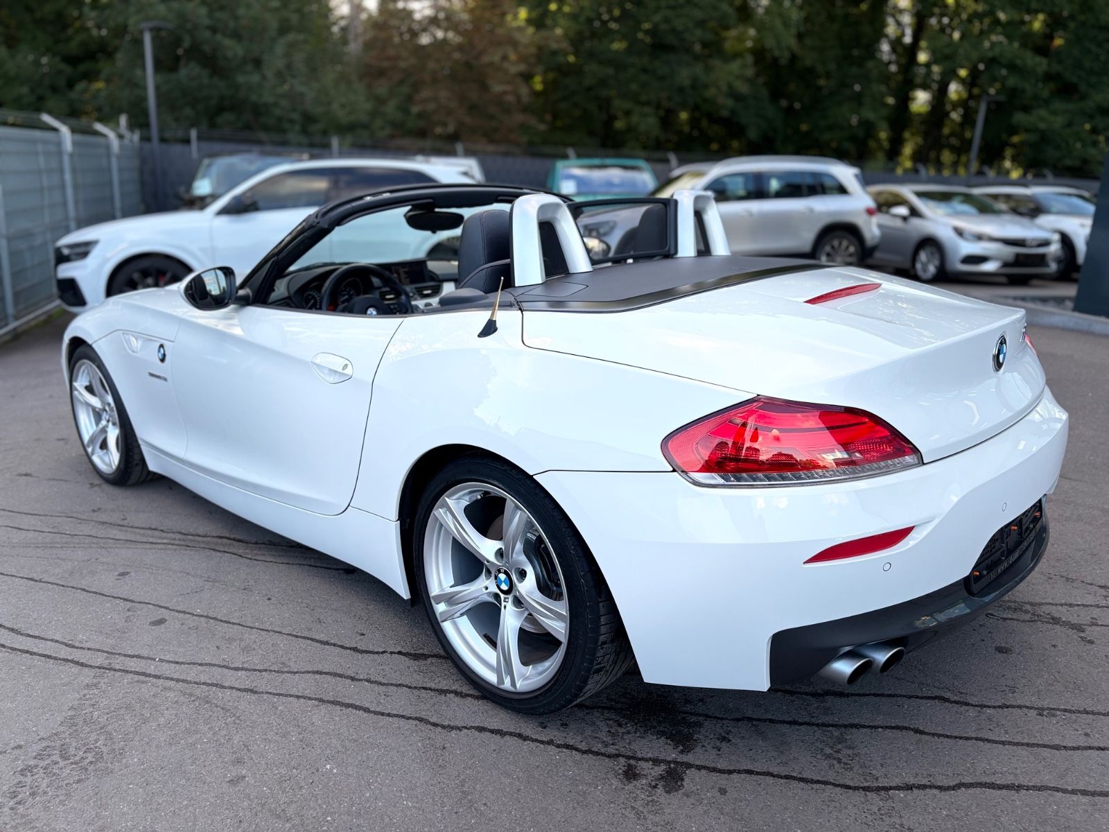 Fahrzeugabbildung BMW Z4 *M-SPORTPAKET*2.HAND*LEDER*NAVI*XENON*