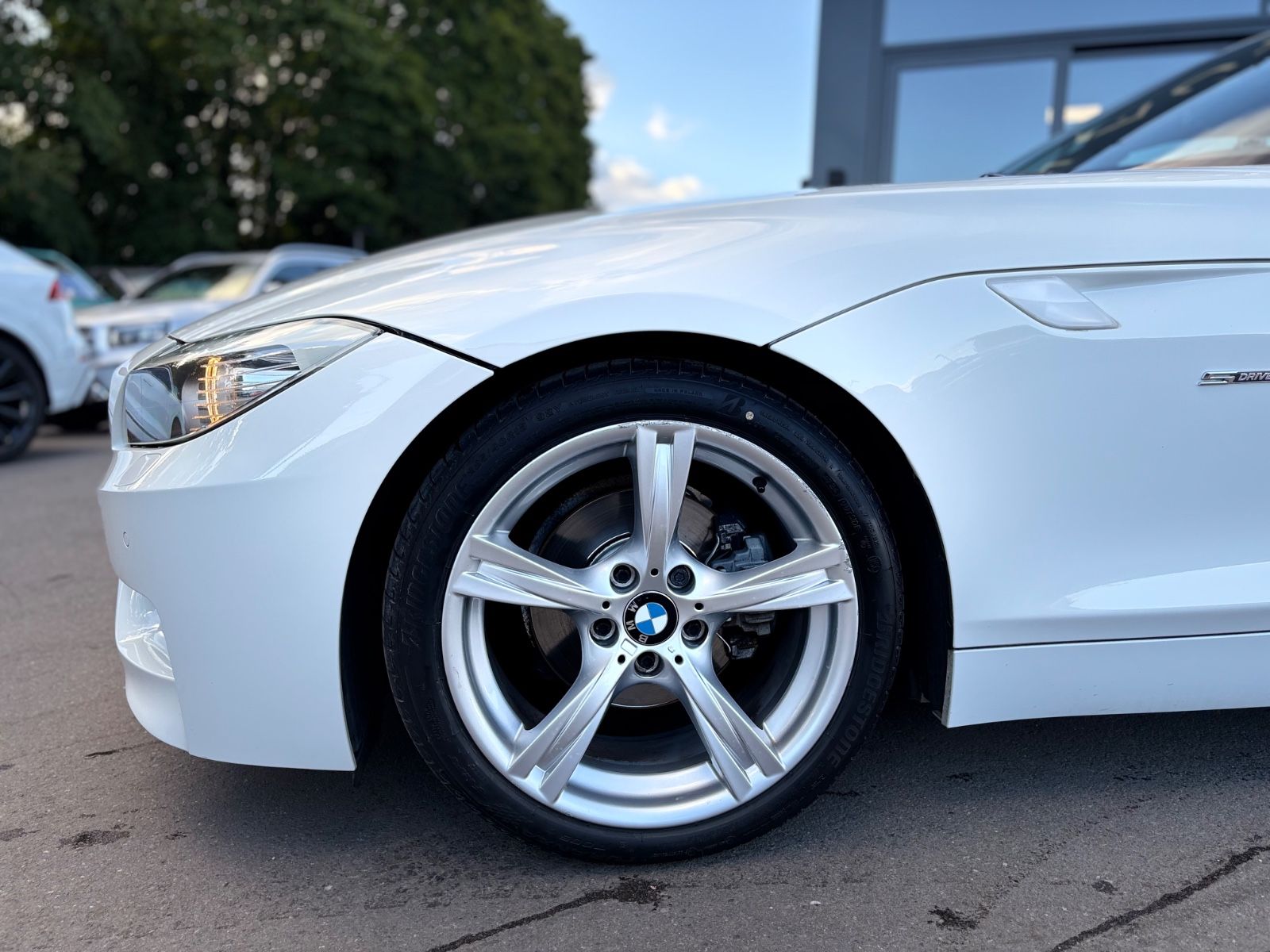 Fahrzeugabbildung BMW Z4 *M-SPORTPAKET*2.HAND*LEDER*NAVI*XENON*