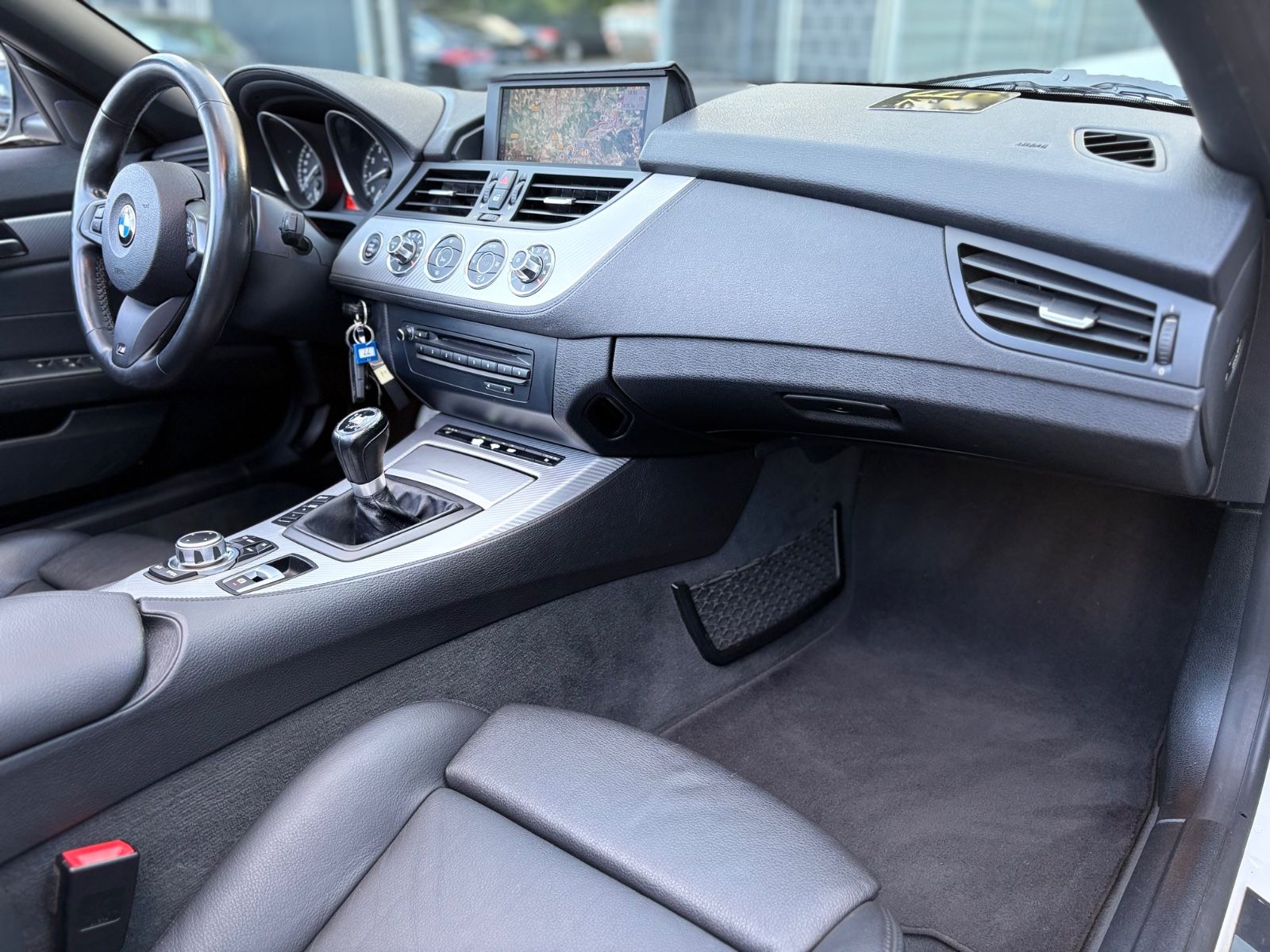 Fahrzeugabbildung BMW Z4 *M-SPORTPAKET*2.HAND*LEDER*NAVI*XENON*
