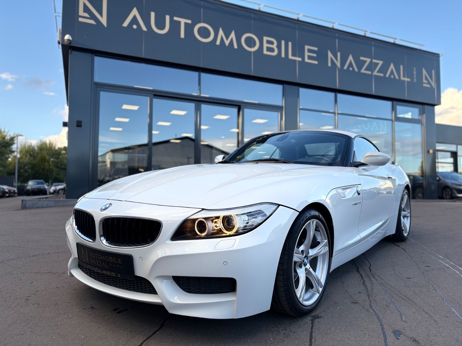 Fahrzeugabbildung BMW Z4 *M-SPORTPAKET*2.HAND*LEDER*NAVI*XENON*