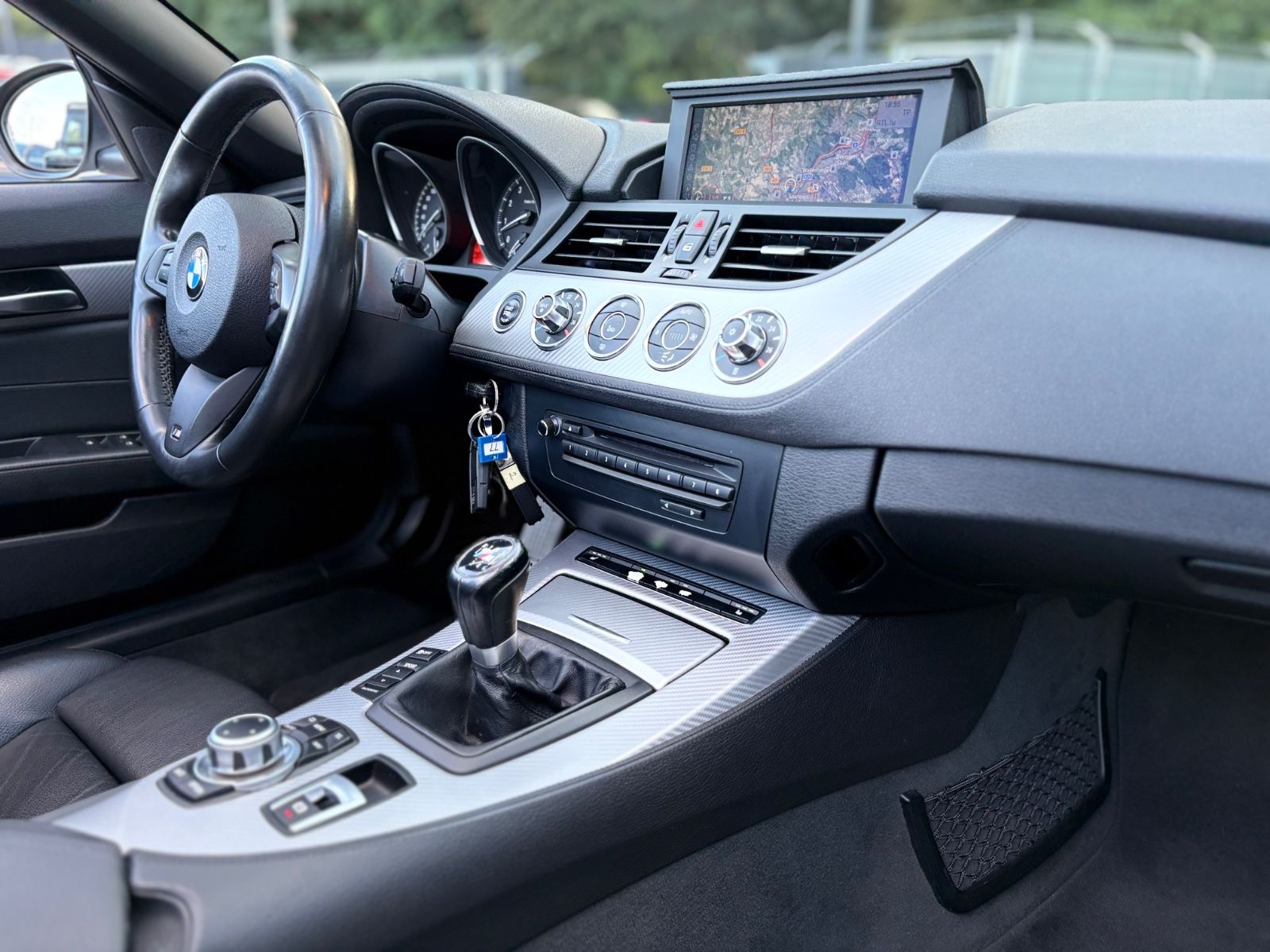 Fahrzeugabbildung BMW Z4 *M-SPORTPAKET*2.HAND*LEDER*NAVI*XENON*