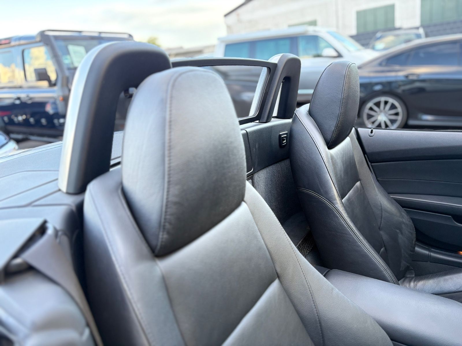 Fahrzeugabbildung BMW Z4 *M-SPORTPAKET*2.HAND*LEDER*NAVI*XENON*