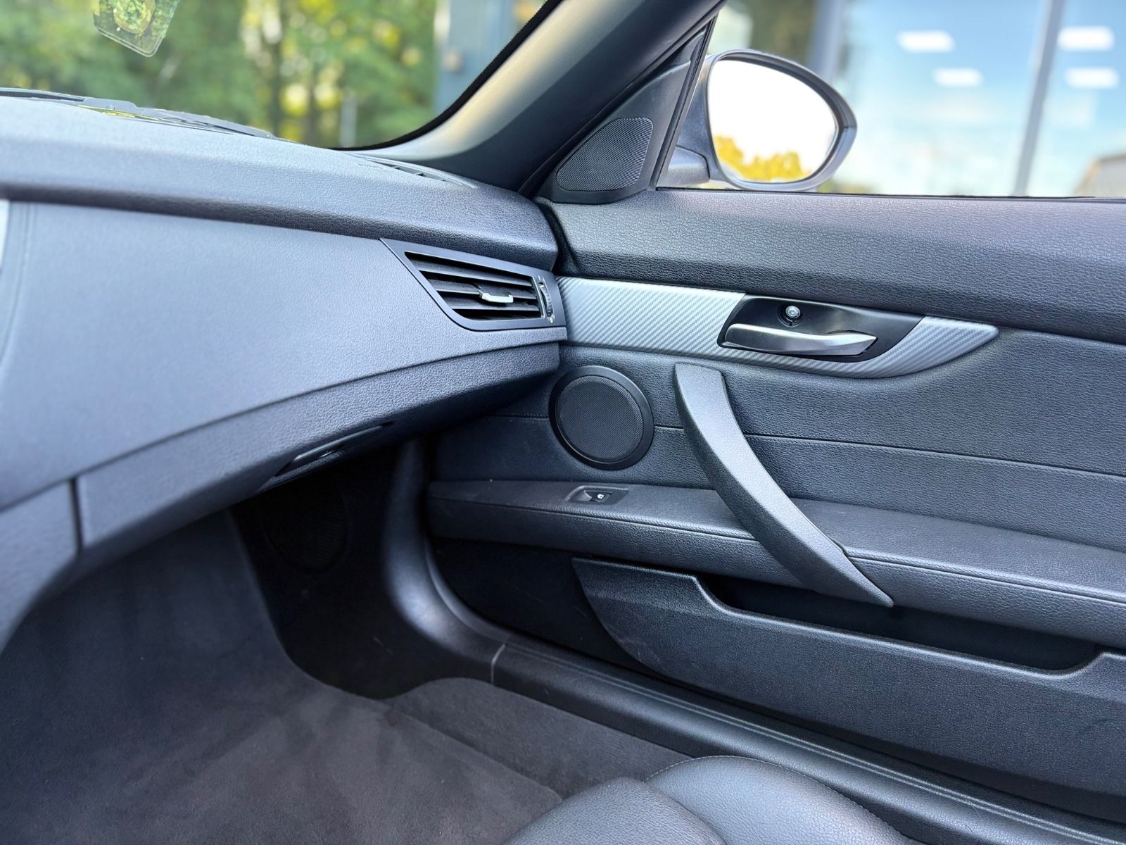 Fahrzeugabbildung BMW Z4 *M-SPORTPAKET*2.HAND*LEDER*NAVI*XENON*