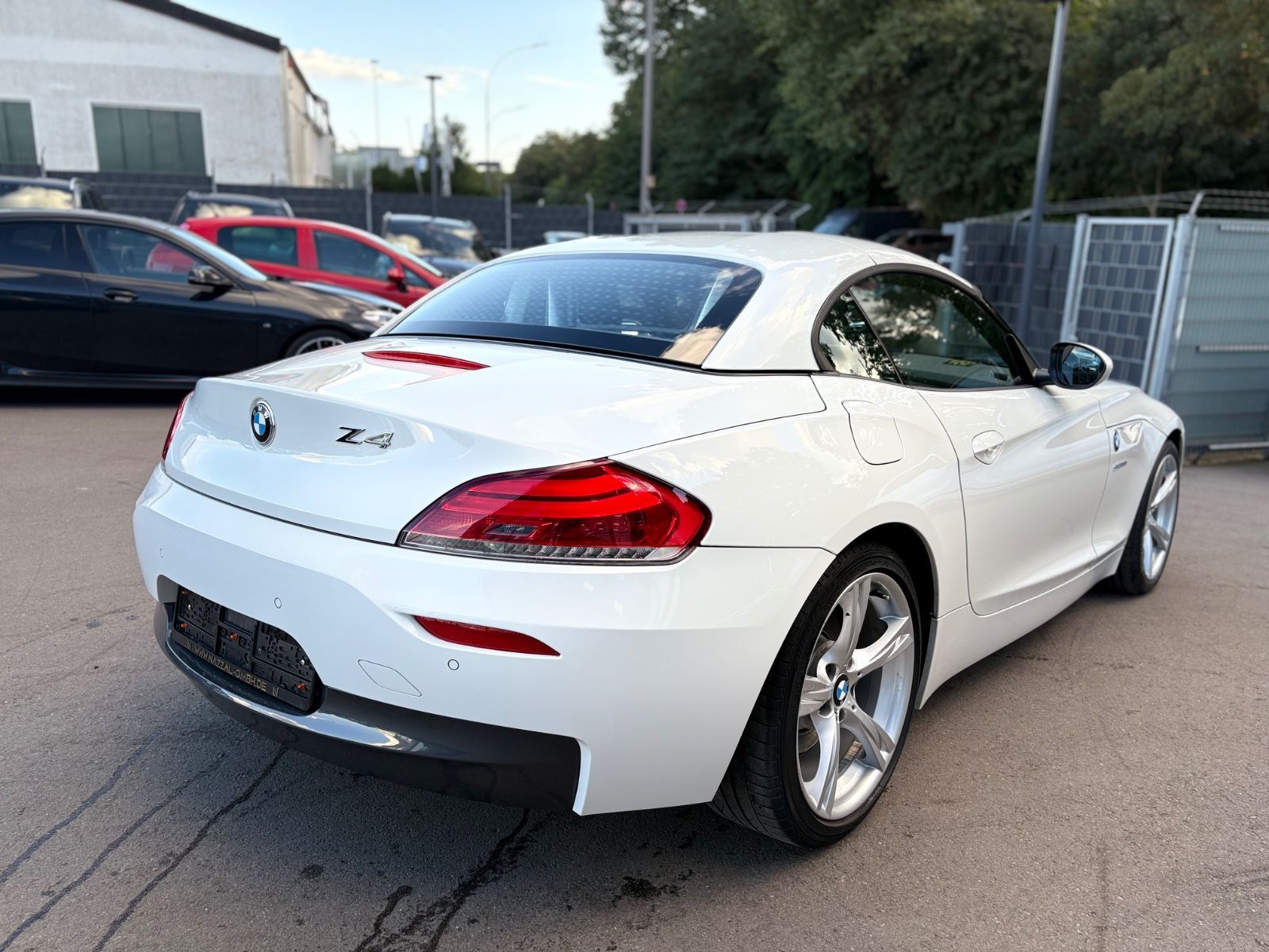 Fahrzeugabbildung BMW Z4 *M-SPORTPAKET*2.HAND*LEDER*NAVI*XENON*