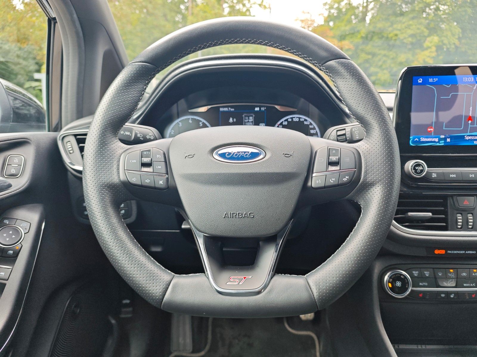 Fahrzeugabbildung Ford FIESTA ST *PERFORMANCE*LED*RECARO*MILTEK*
