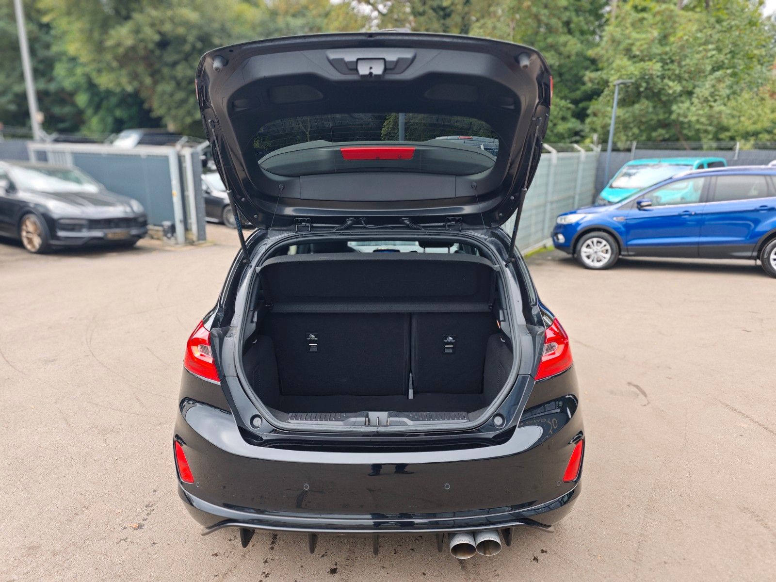 Fahrzeugabbildung Ford FIESTA ST *PERFORMANCE*LED*RECARO*MILTEK*