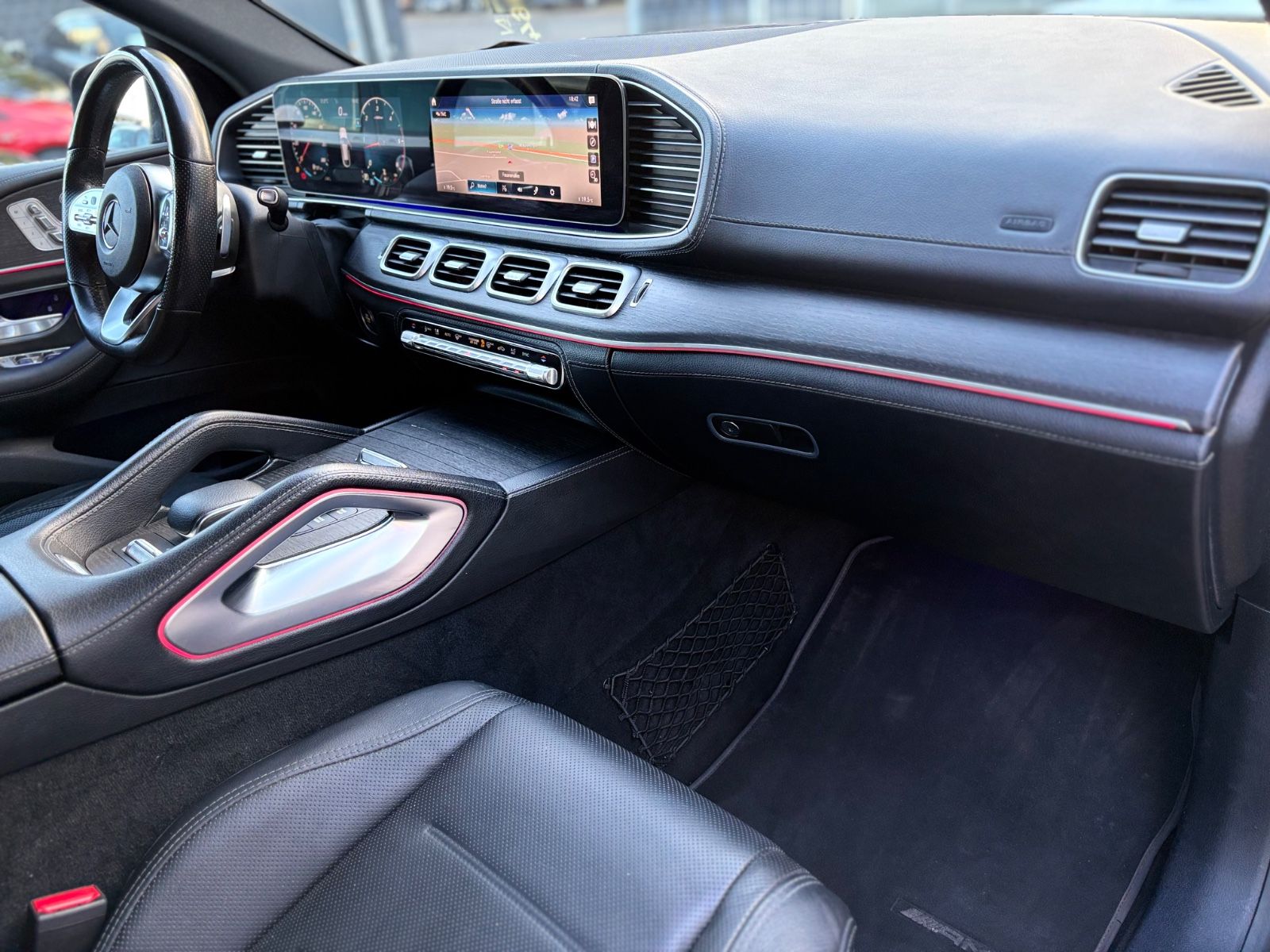 Fahrzeugabbildung Mercedes-Benz GLE350d 4M COUPE*AMG-LINE*PANORAMA*AIRMATIC*360°
