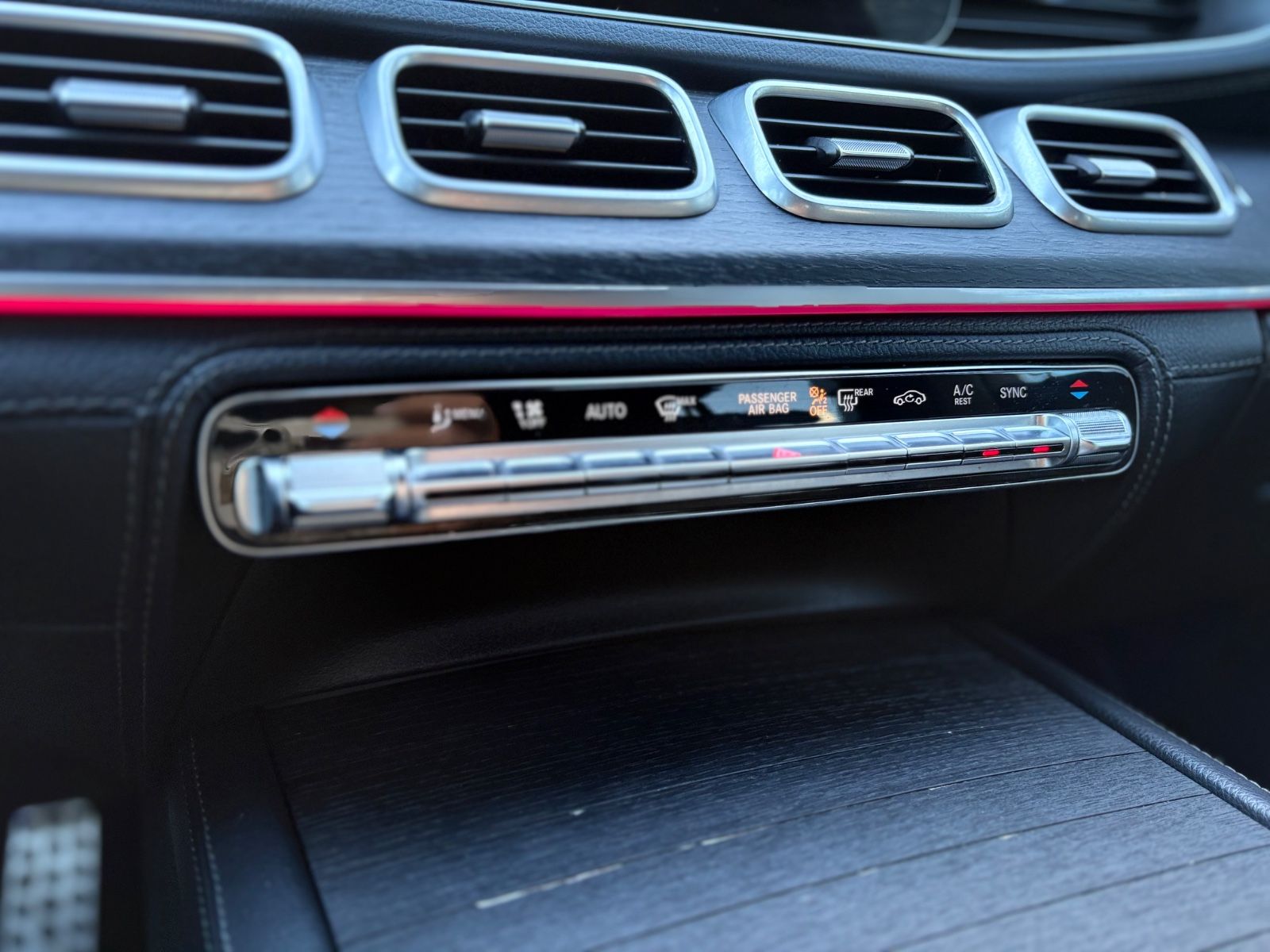 Fahrzeugabbildung Mercedes-Benz GLE350d 4M COUPE*AMG-LINE*PANORAMA*AIRMATIC*360°