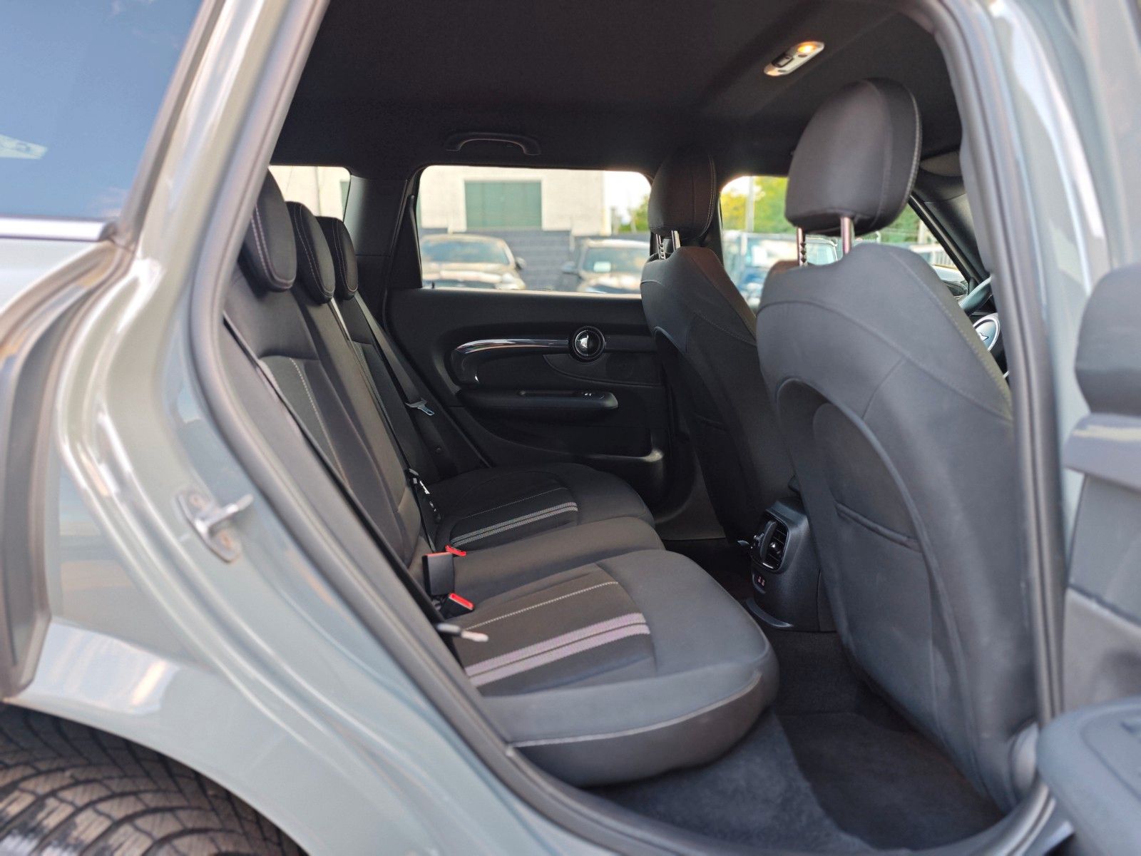 Fahrzeugabbildung MINI COOPER S CLUBMAN*AUT*VOLL-LED*PDC*SHZ*GREY