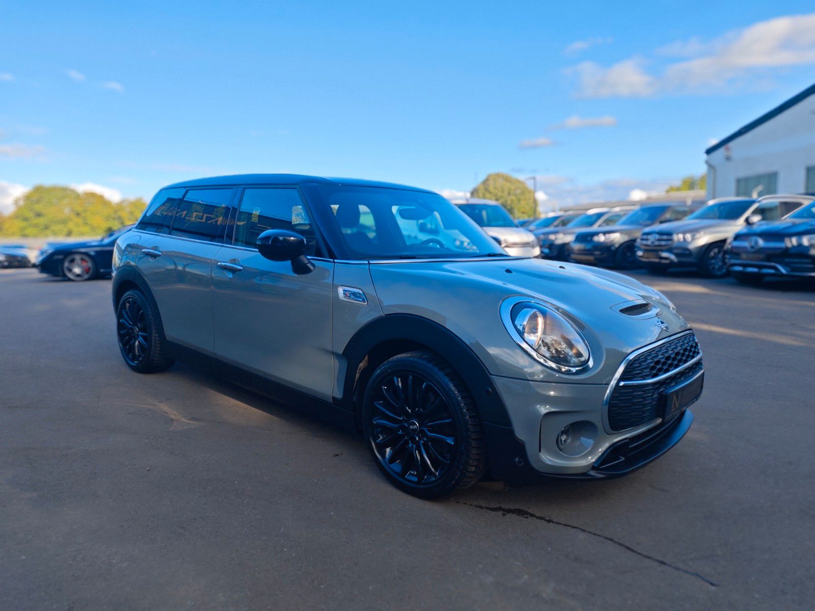 Fahrzeugabbildung MINI COOPER S CLUBMAN*AUT*VOLL-LED*PDC*SHZ*GREY