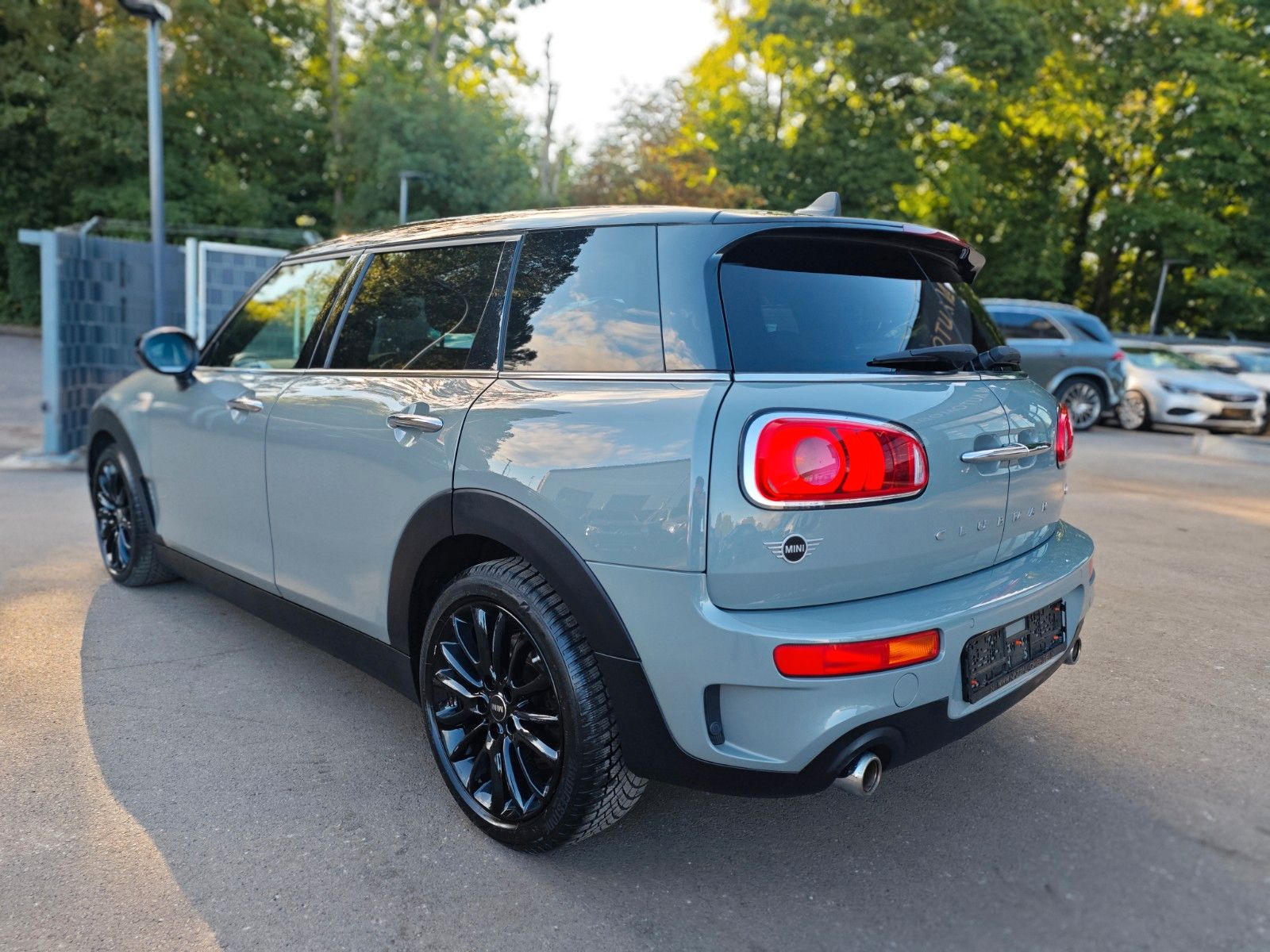 Fahrzeugabbildung MINI COOPER S CLUBMAN*AUT*VOLL-LED*PDC*SHZ*GREY
