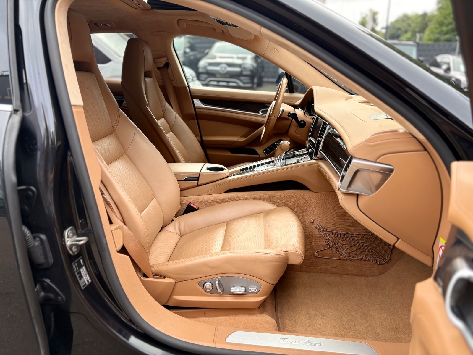 Fahrzeugabbildung Porsche PANAMERA TURBO*LUFT*SPORTABGAS*SPORT CHRONO*