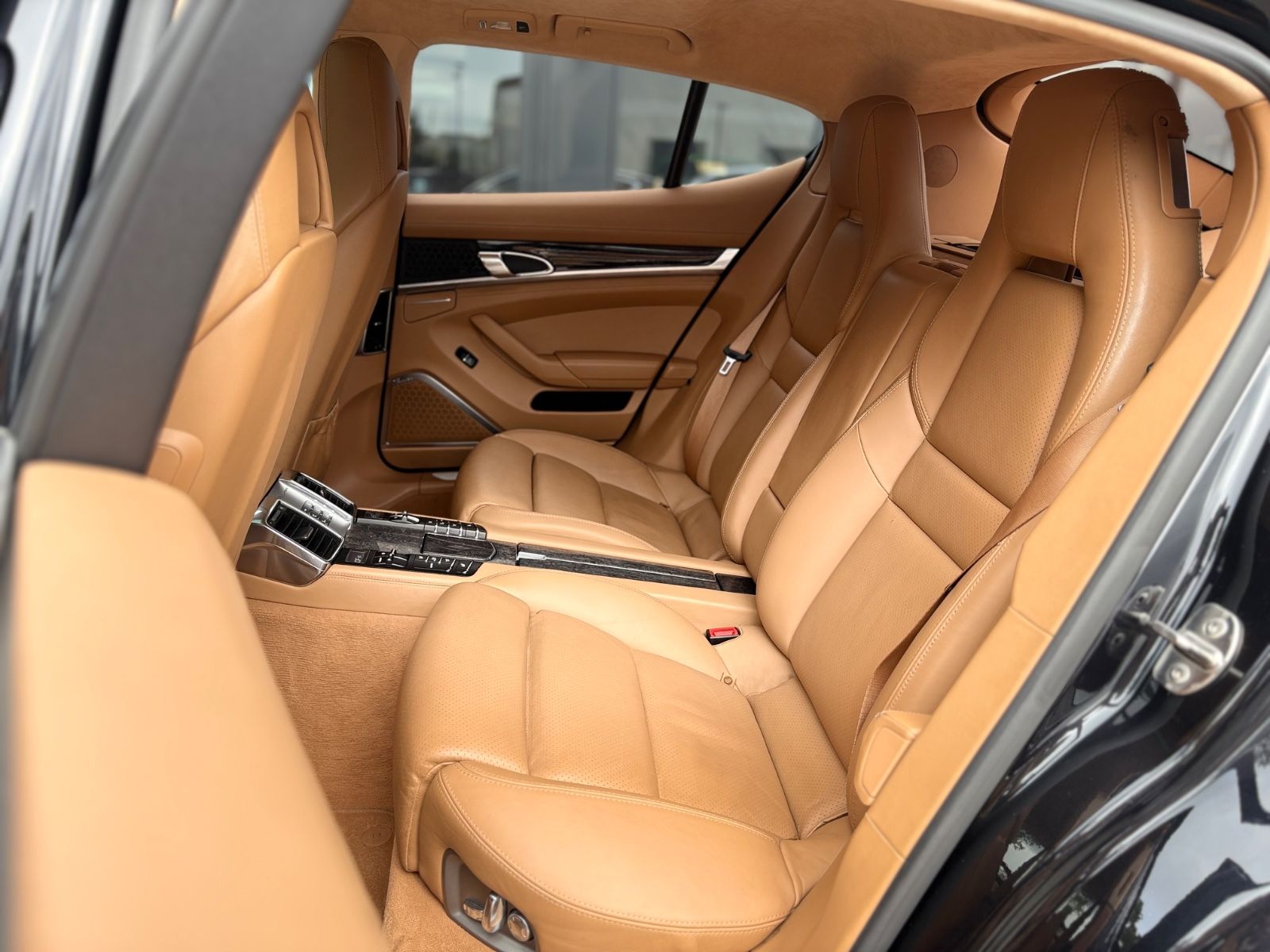 Fahrzeugabbildung Porsche PANAMERA TURBO*LUFT*SPORTABGAS*SPORT CHRONO*