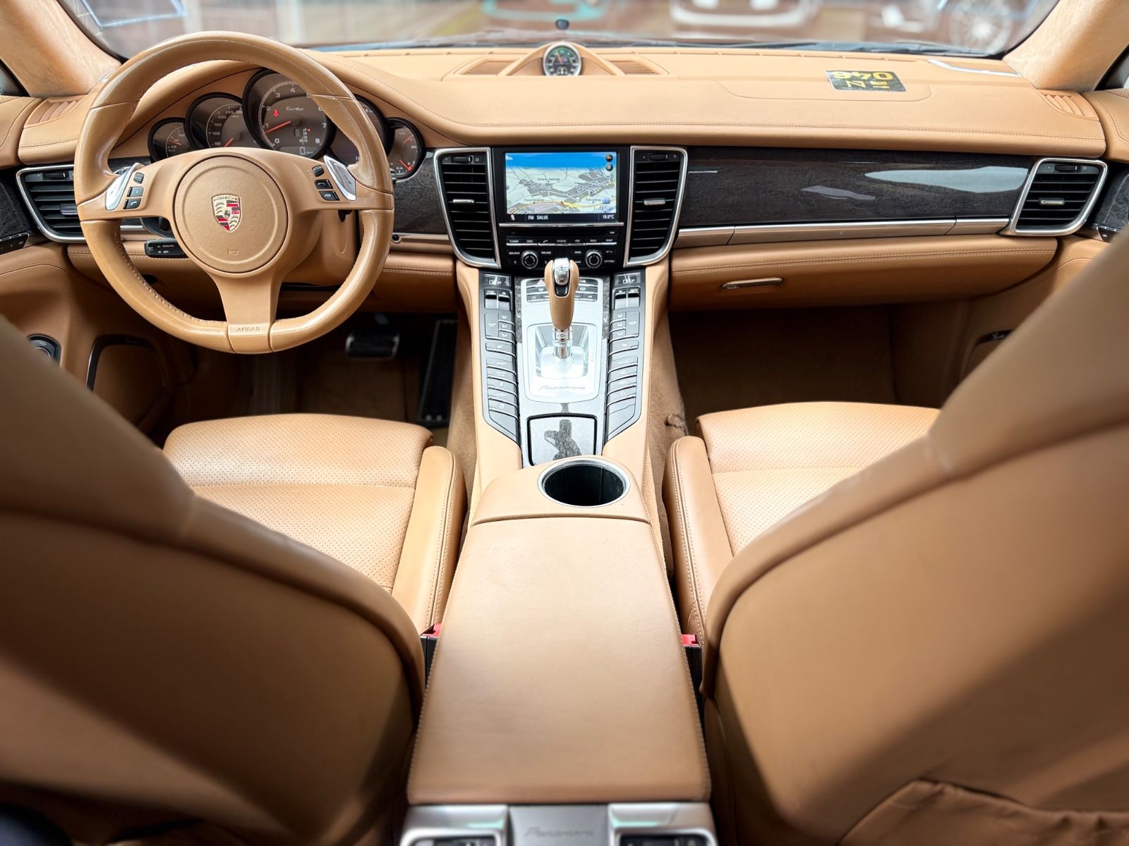 Fahrzeugabbildung Porsche PANAMERA TURBO*LUFT*SPORTABGAS*SPORT CHRONO*