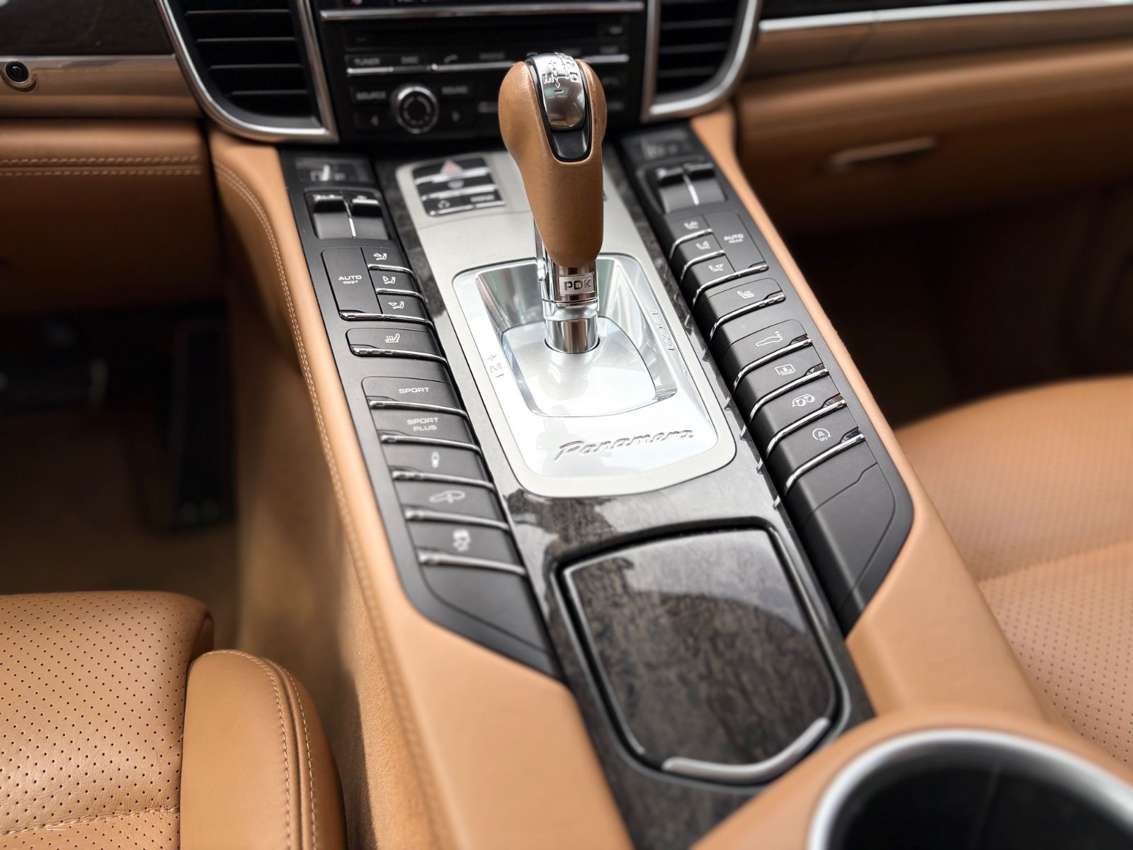 Fahrzeugabbildung Porsche PANAMERA TURBO*LUFT*SPORTABGAS*SPORT CHRONO*