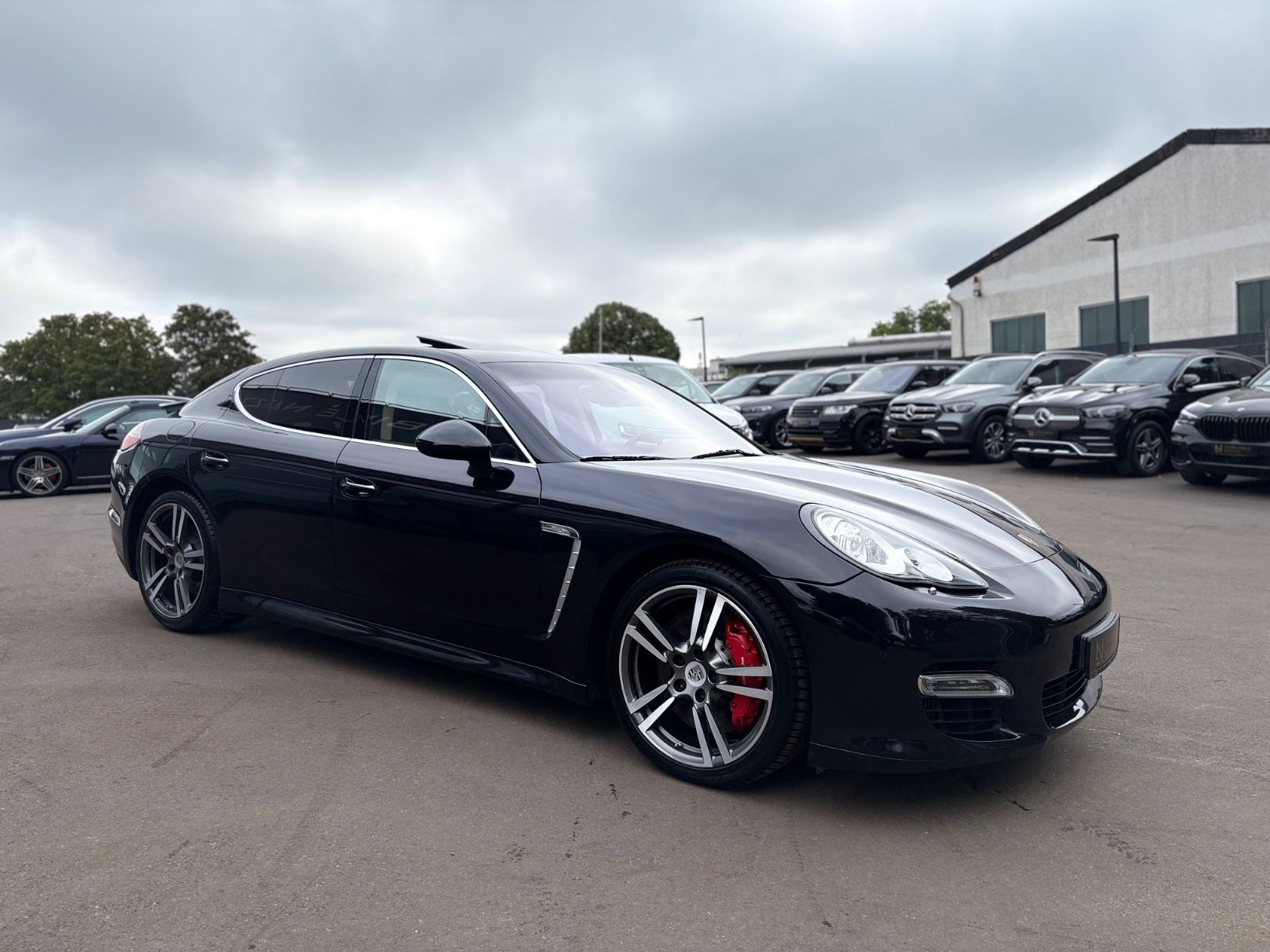 Fahrzeugabbildung Porsche PANAMERA TURBO*LUFT*SPORTABGAS*SPORT CHRONO*