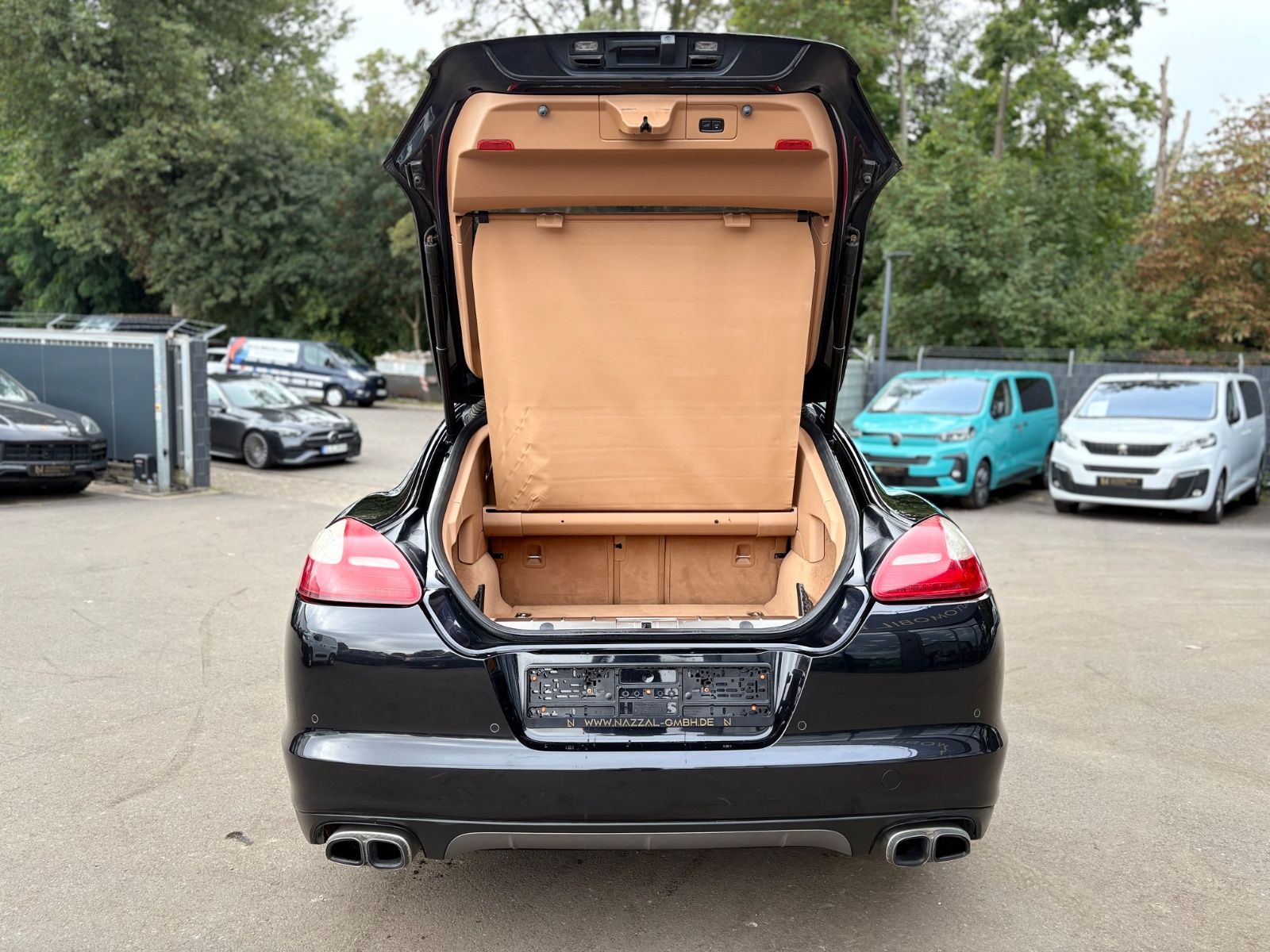 Fahrzeugabbildung Porsche PANAMERA TURBO*LUFT*SPORTABGAS*SPORT CHRONO*