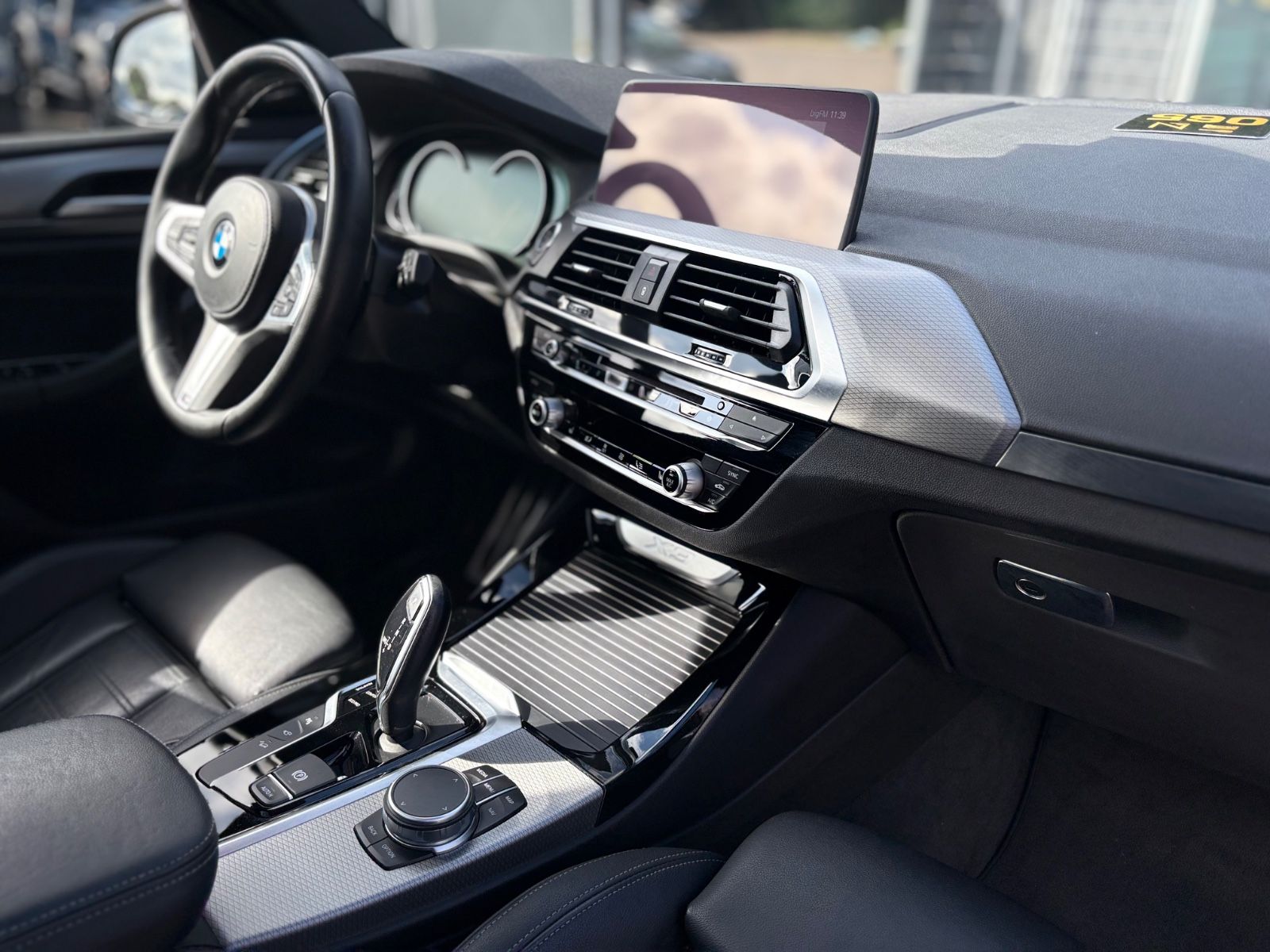 Fahrzeugabbildung BMW X3 xDrive30d M-SPORT*PANORAMA*VOLL-LED*HEAD-UP*