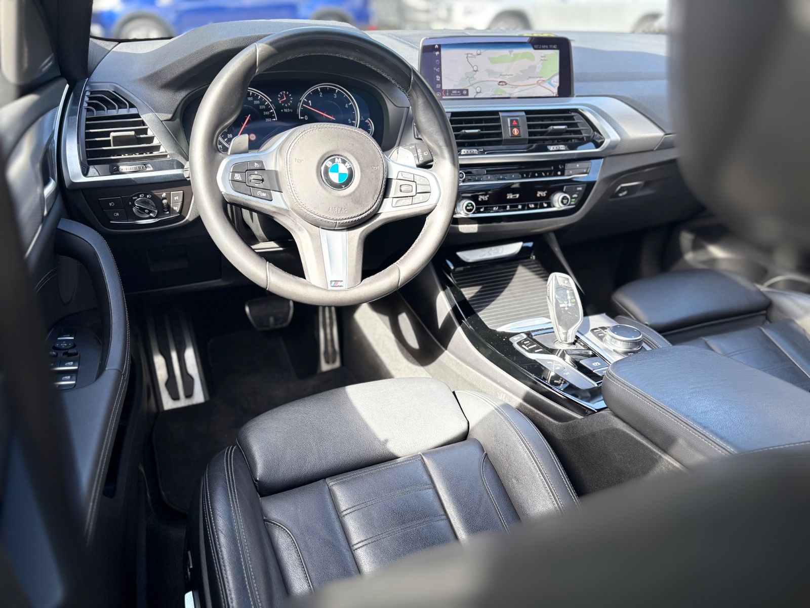 Fahrzeugabbildung BMW X3 xDrive30d M-SPORT*PANORAMA*VOLL-LED*HEAD-UP*