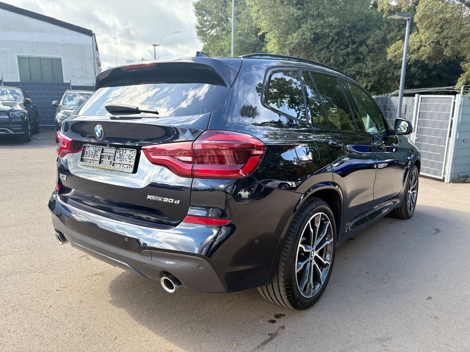 Fahrzeugabbildung BMW X3 xDrive30d M-SPORT*PANORAMA*VOLL-LED*HEAD-UP*