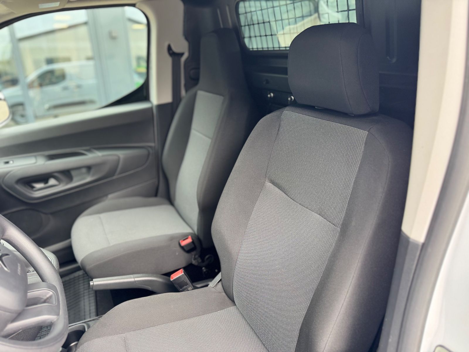 Fahrzeugabbildung Citroën BERLINGO 1.5 HDI*KLIMA*TEMPOMAT*EURO6d*