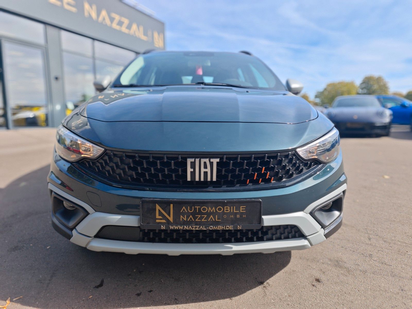 Fahrzeugabbildung Fiat TIPO CROSS *AUT*NAVI*KAM*KLIMA*VIRTUELL*GARMIN