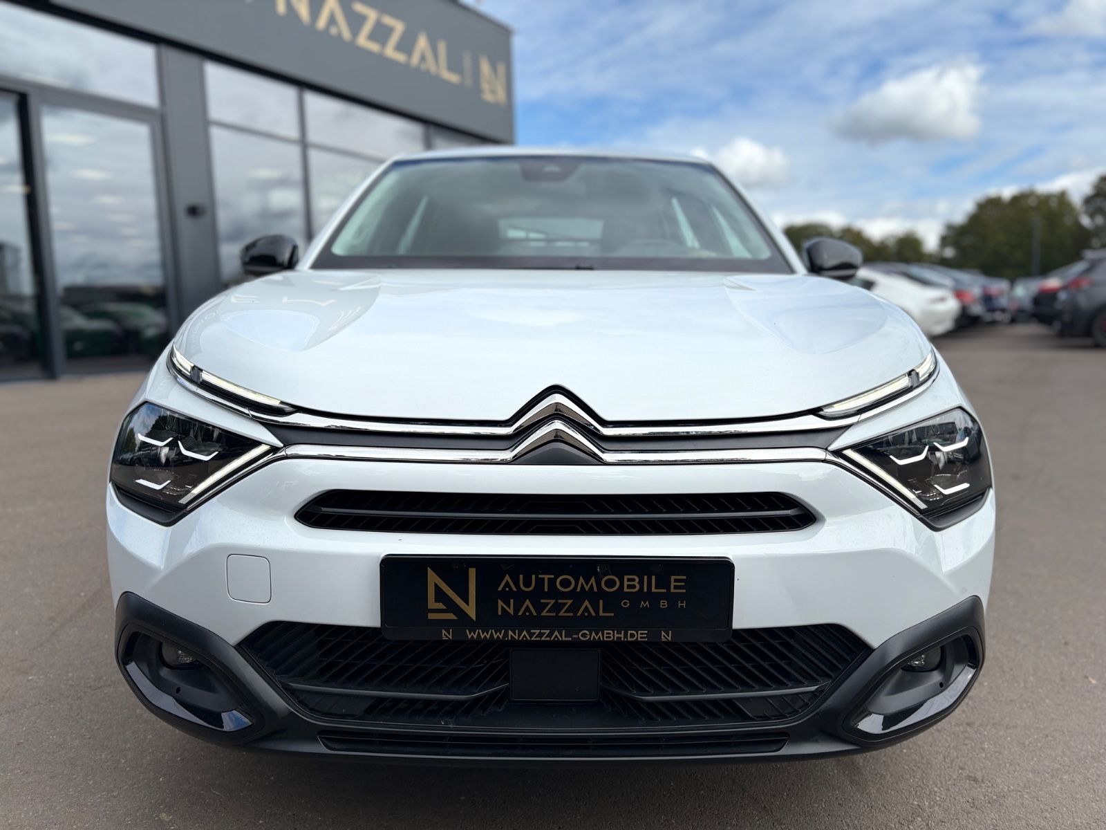 Fahrzeugabbildung Citroën C4 LIM*VOLL-LED*NAVI*PDC*DESIGN RAD*TOP