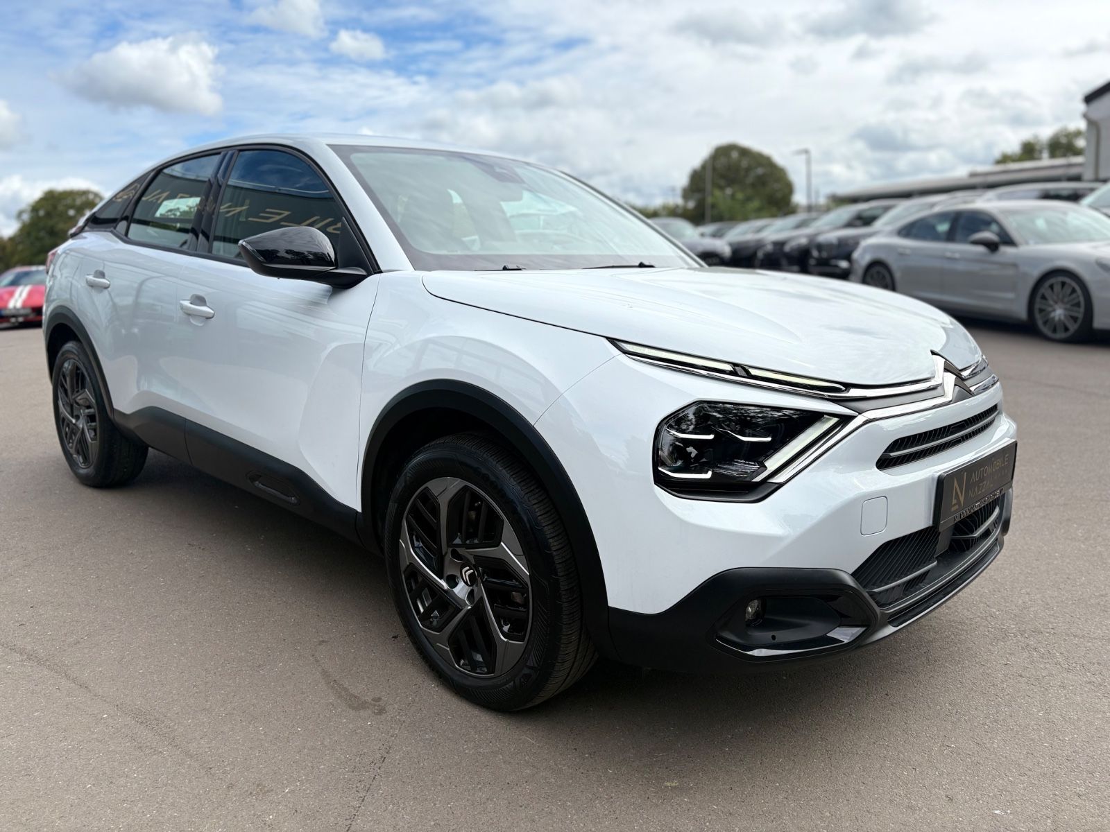 Fahrzeugabbildung Citroën C4 LIM*VOLL-LED*NAVI*PDC*DESIGN RAD*TOP