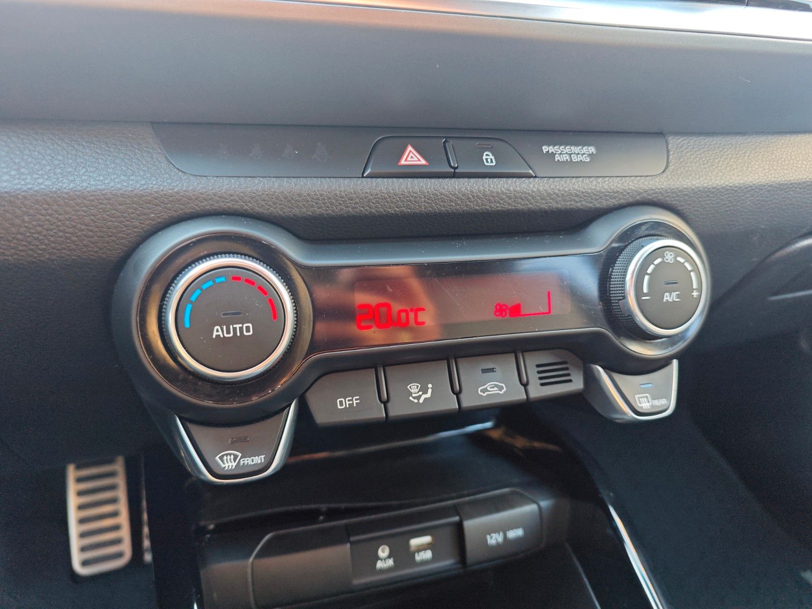 Fahrzeugabbildung Kia Stonic 1.0 T-GDI 120 PLATINIUM EDITION*LEDER*LED