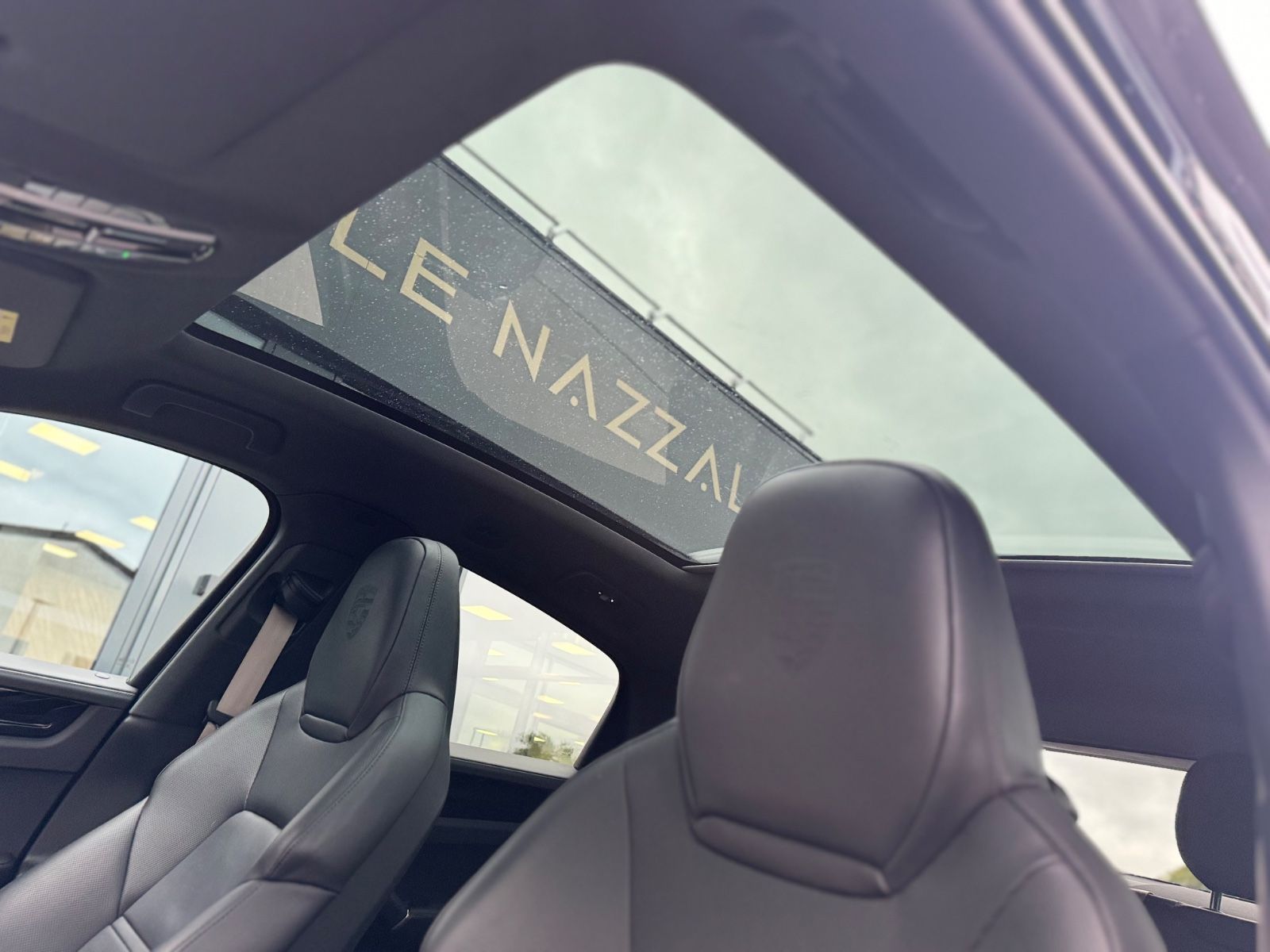 Fahrzeugabbildung Porsche CAYENNE COUPE PLATINIUM EDITION*PANORAMA*21.ZOLL