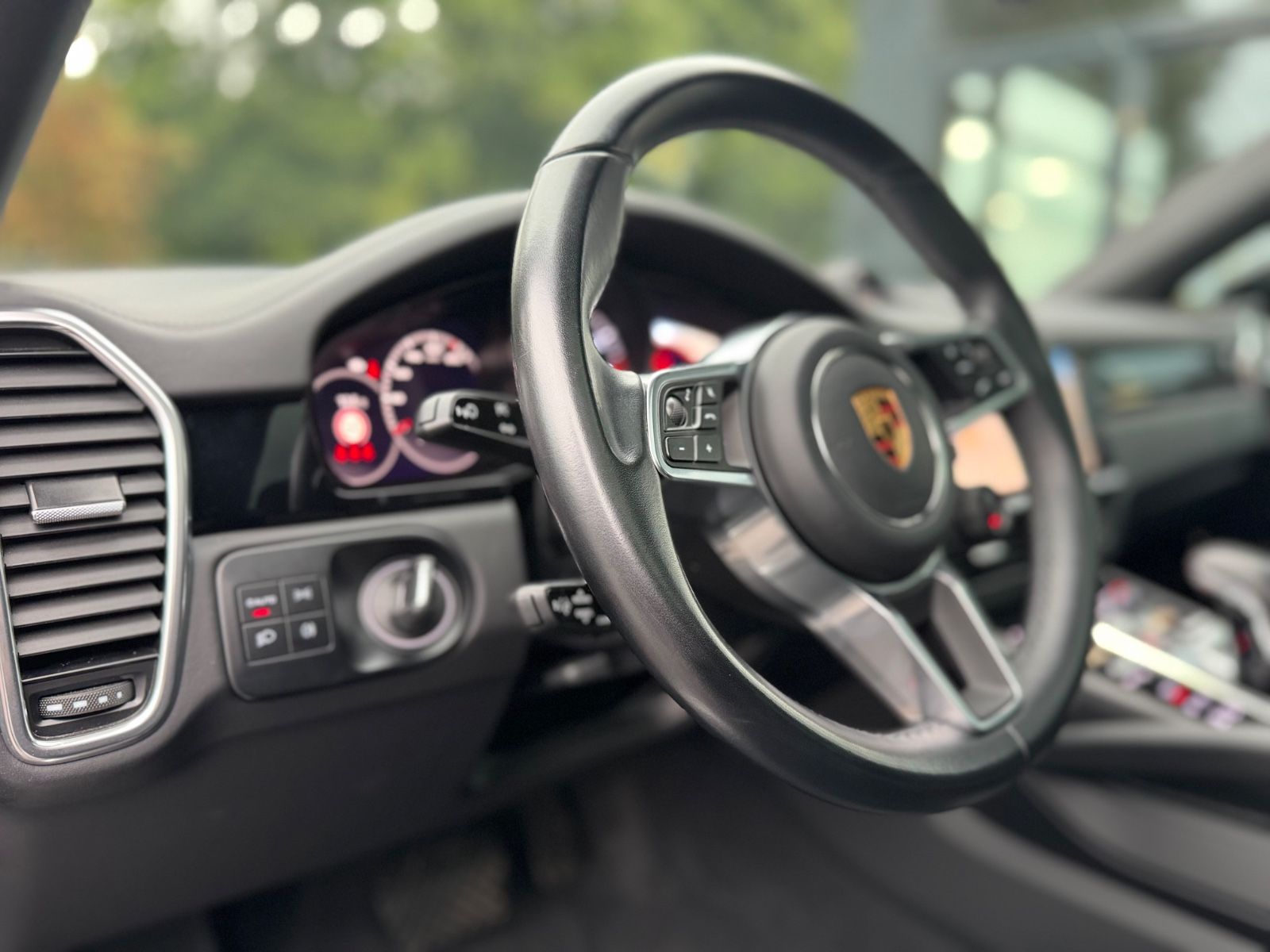 Fahrzeugabbildung Porsche CAYENNE COUPE PLATINIUM EDITION*PANORAMA*21.ZOLL