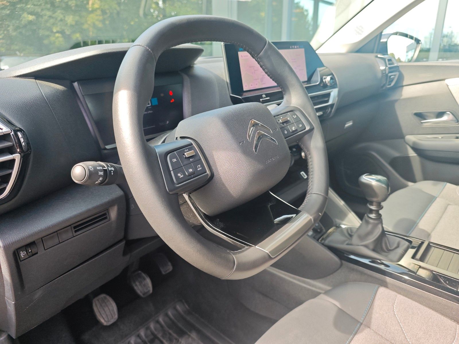 Fahrzeugabbildung Citroën C4 LIM.PLUS*VOLL-LED*NAVI*KAMERA*