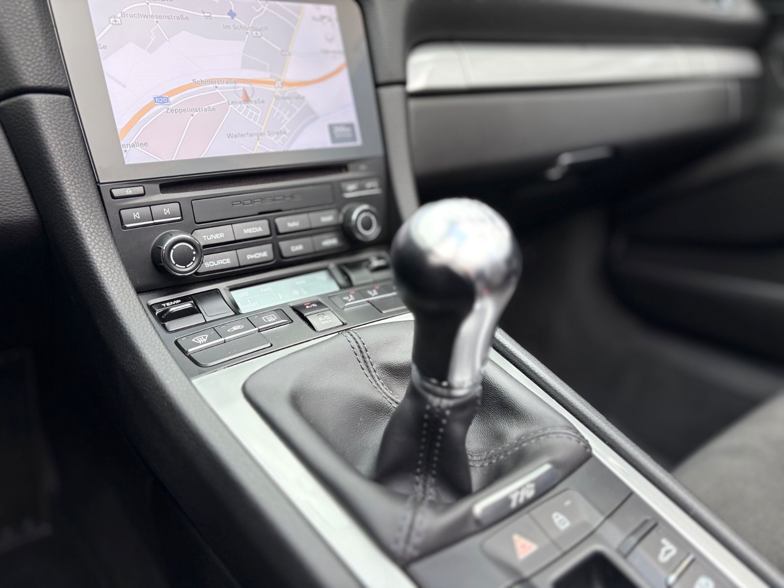 Fahrzeugabbildung Porsche BOXTER SPYDER*SPORT CHRONO*PASM*VOLL-LED*
