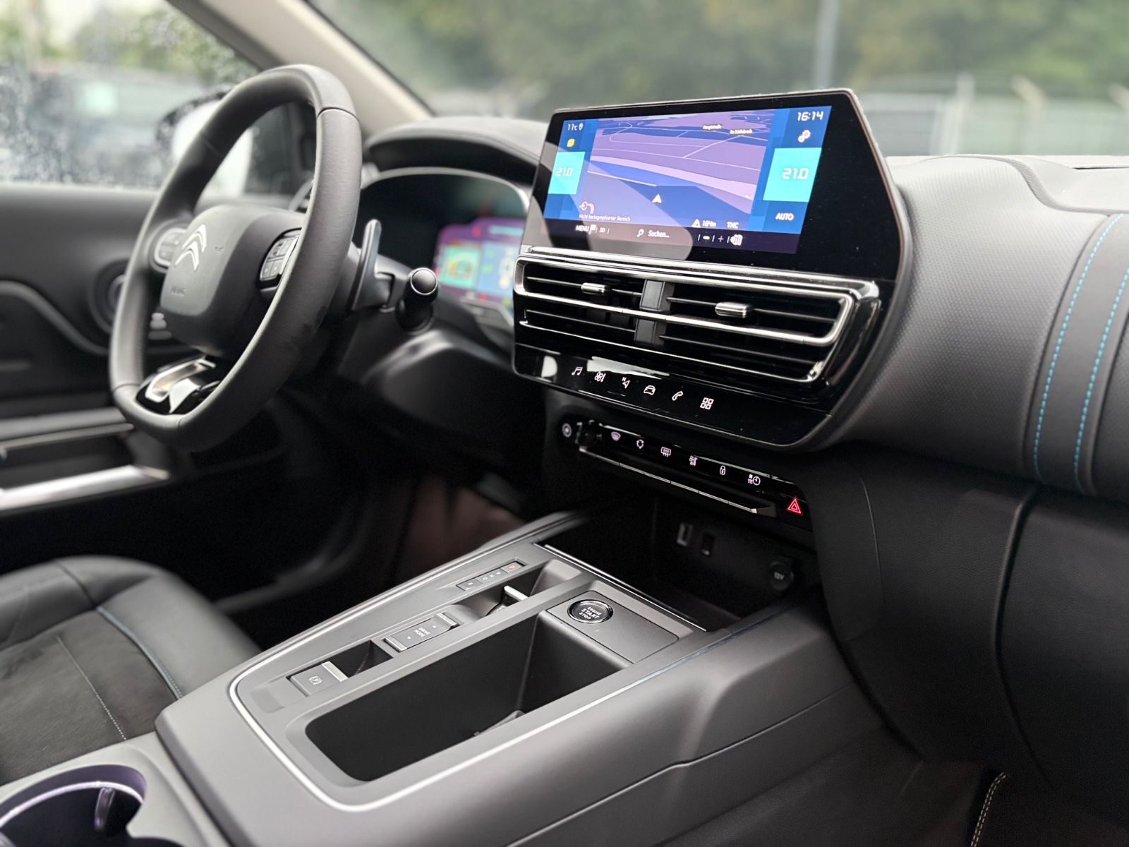 Fahrzeugabbildung Citroën C5 AIRCROSS HYBRID EAT8 PLUS*VOLL-LED*VIRTUELL *