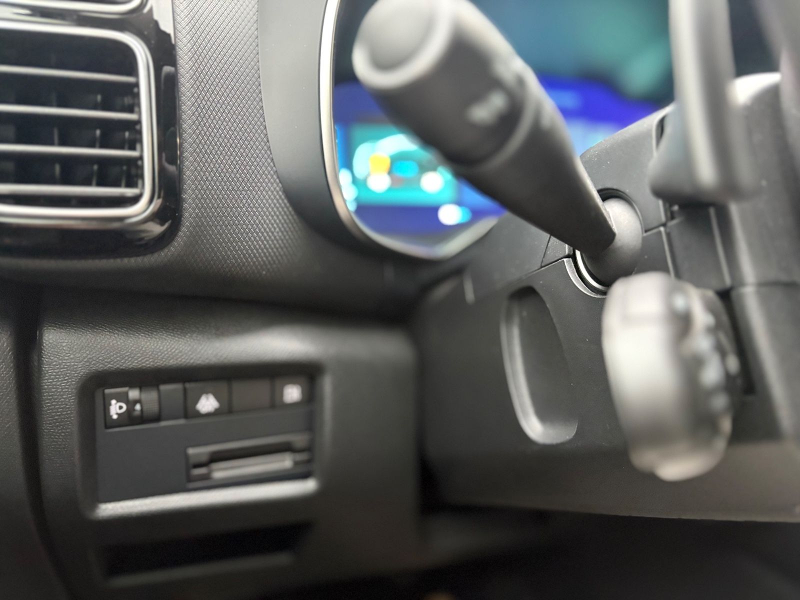 Fahrzeugabbildung Citroën C5 AIRCROSS HYBRID EAT8 PLUS*VOLL-LED*VIRTUELL *