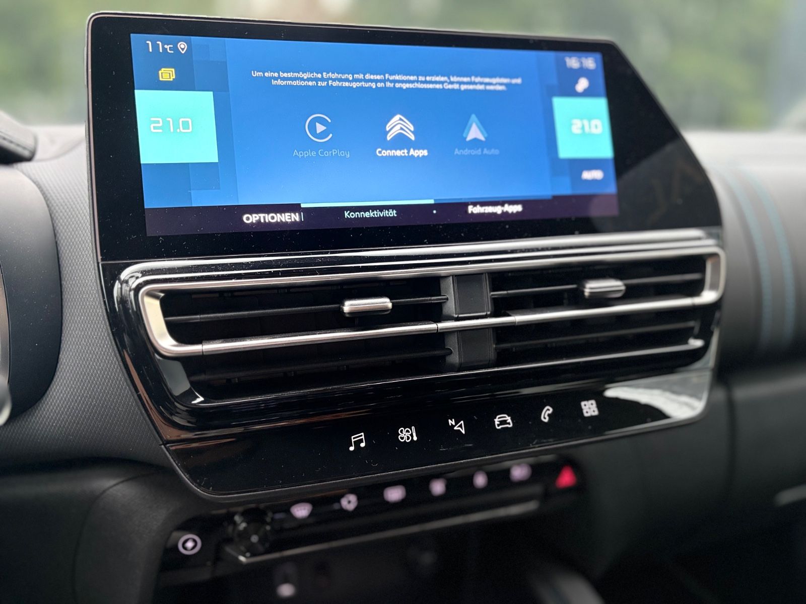 Fahrzeugabbildung Citroën C5 AIRCROSS HYBRID EAT8 PLUS*VOLL-LED*VIRTUELL *