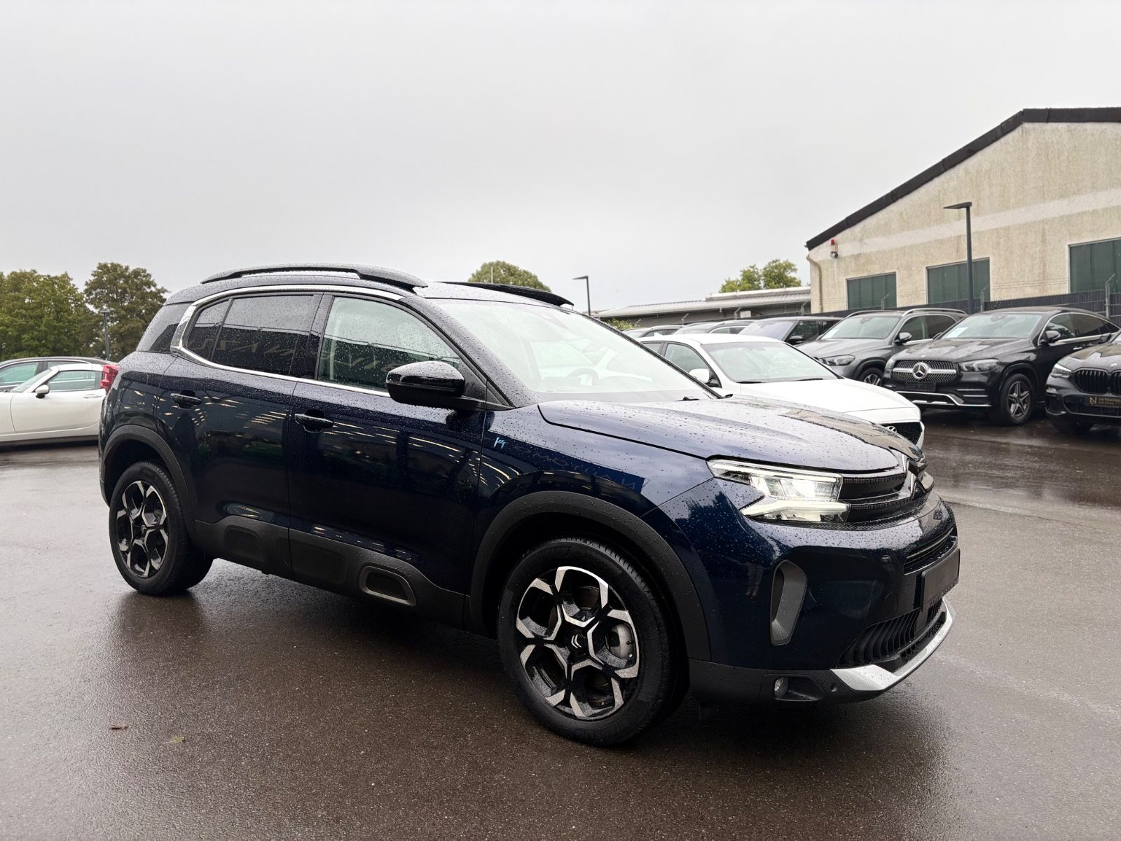 Fahrzeugabbildung Citroën C5 AIRCROSS HYBRID EAT8 PLUS*VOLL-LED*VIRTUELL *
