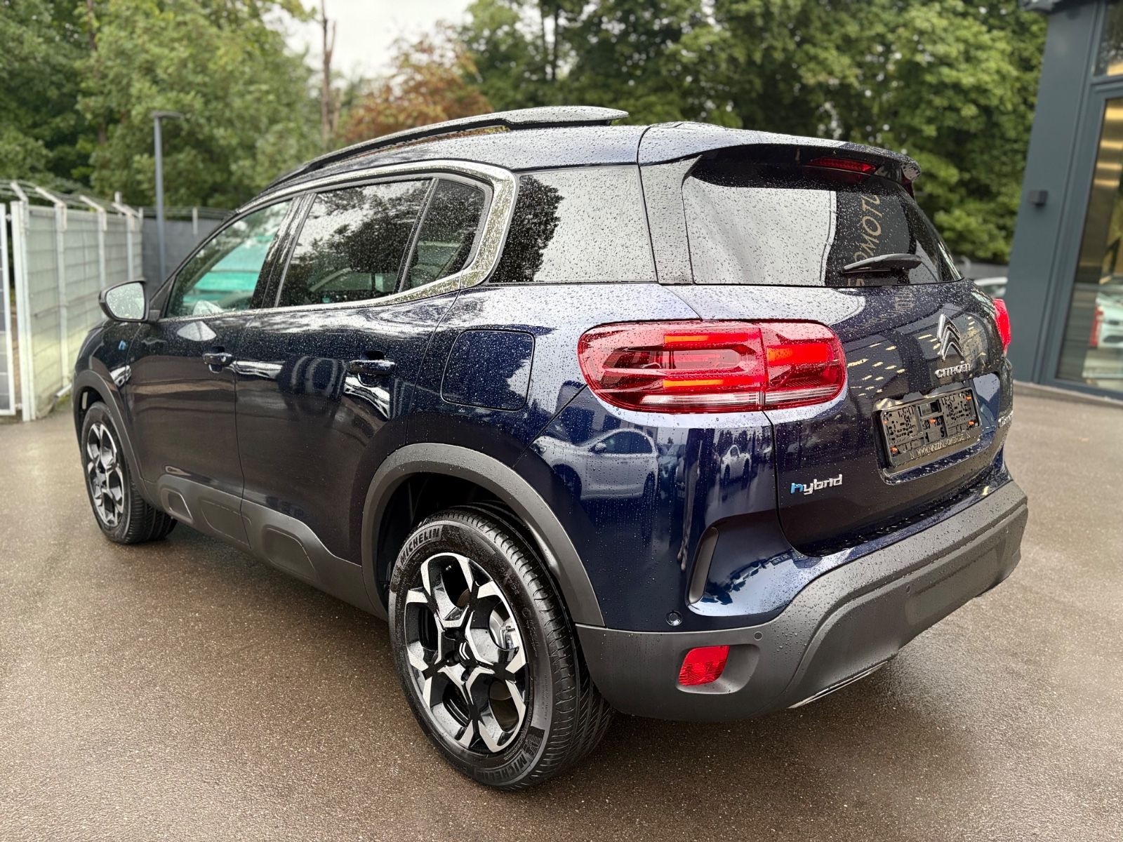 Fahrzeugabbildung Citroën C5 AIRCROSS HYBRID EAT8 PLUS*VOLL-LED*VIRTUELL *