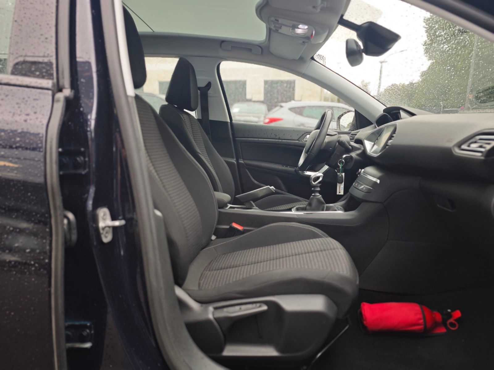 Fahrzeugabbildung Peugeot 308*PANORAMA* NAVI*PDC*FACELIFT*KLIMAAUTOMATIK*