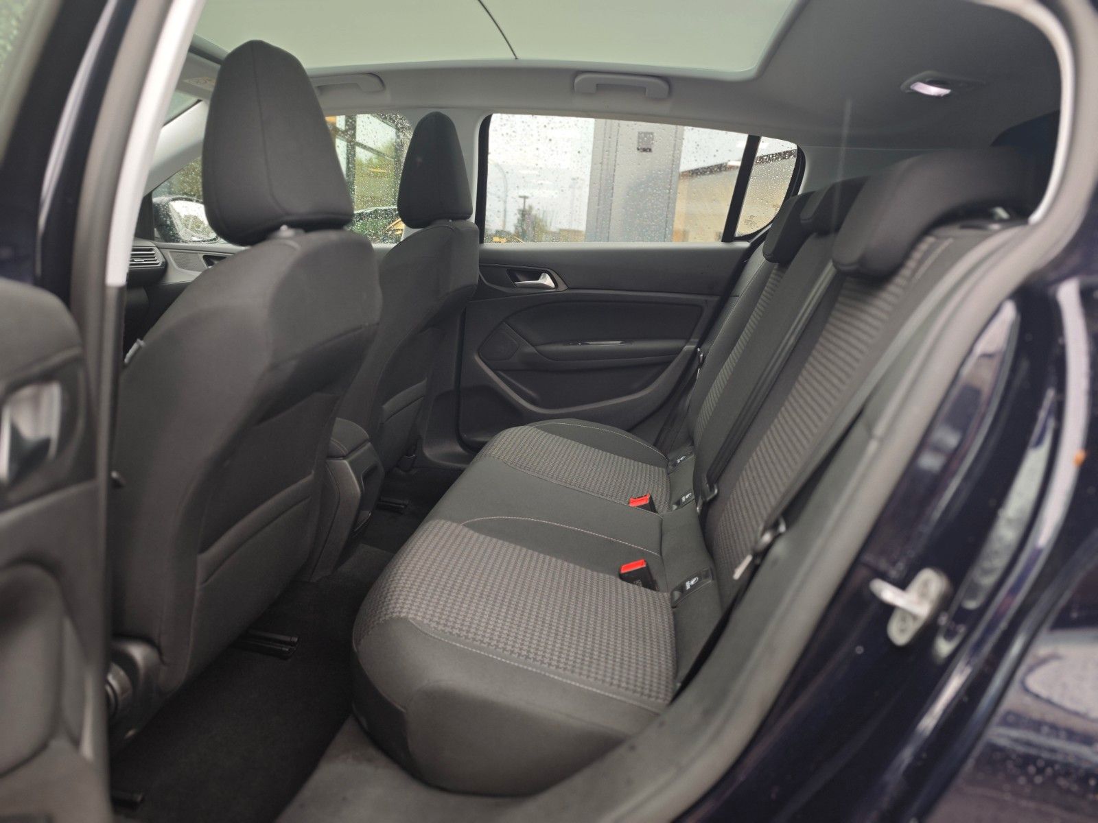 Fahrzeugabbildung Peugeot 308*PANORAMA* NAVI*PDC*FACELIFT*KLIMAAUTOMATIK*
