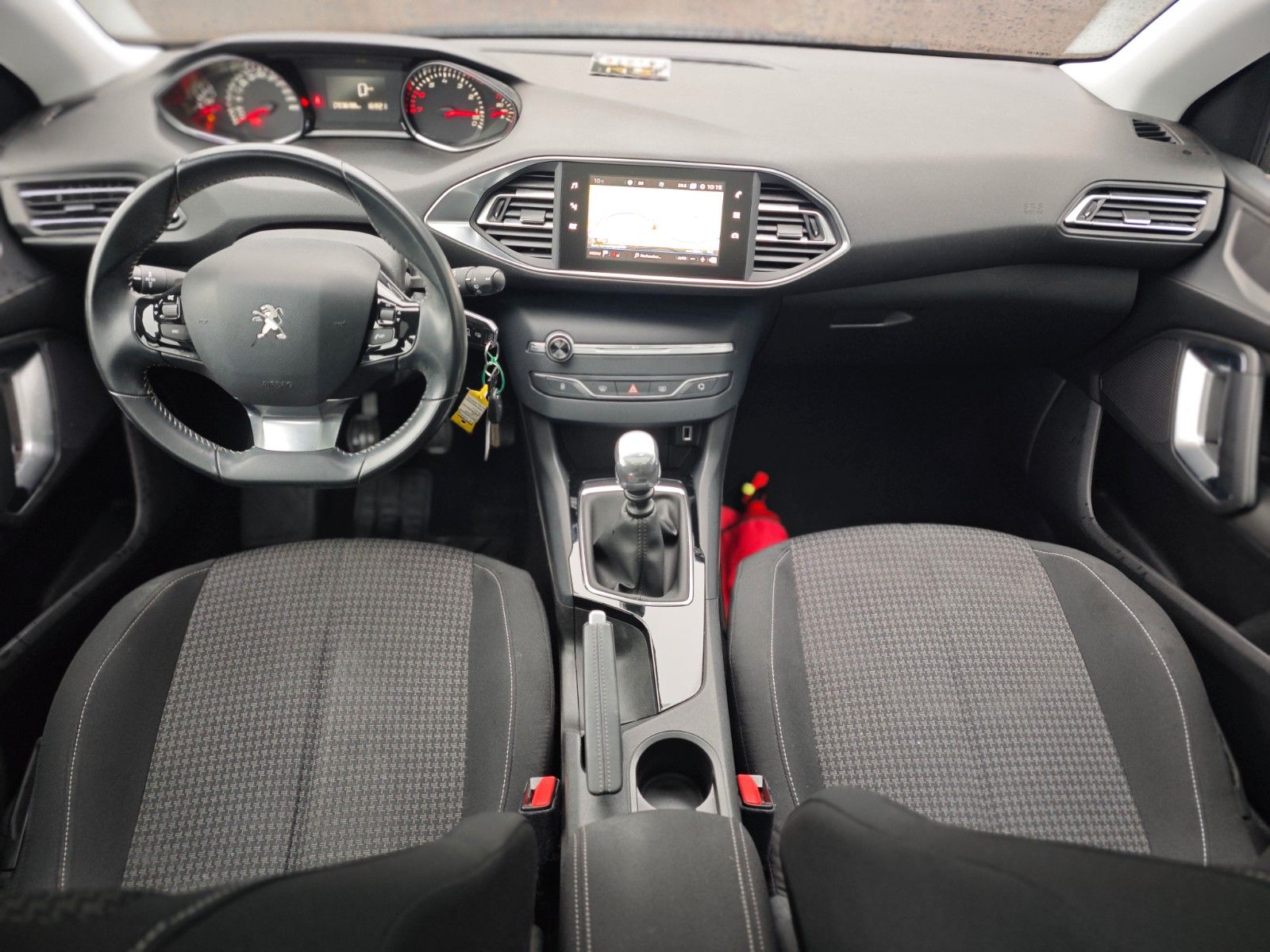 Fahrzeugabbildung Peugeot 308*PANORAMA* NAVI*PDC*FACELIFT*KLIMAAUTOMATIK*